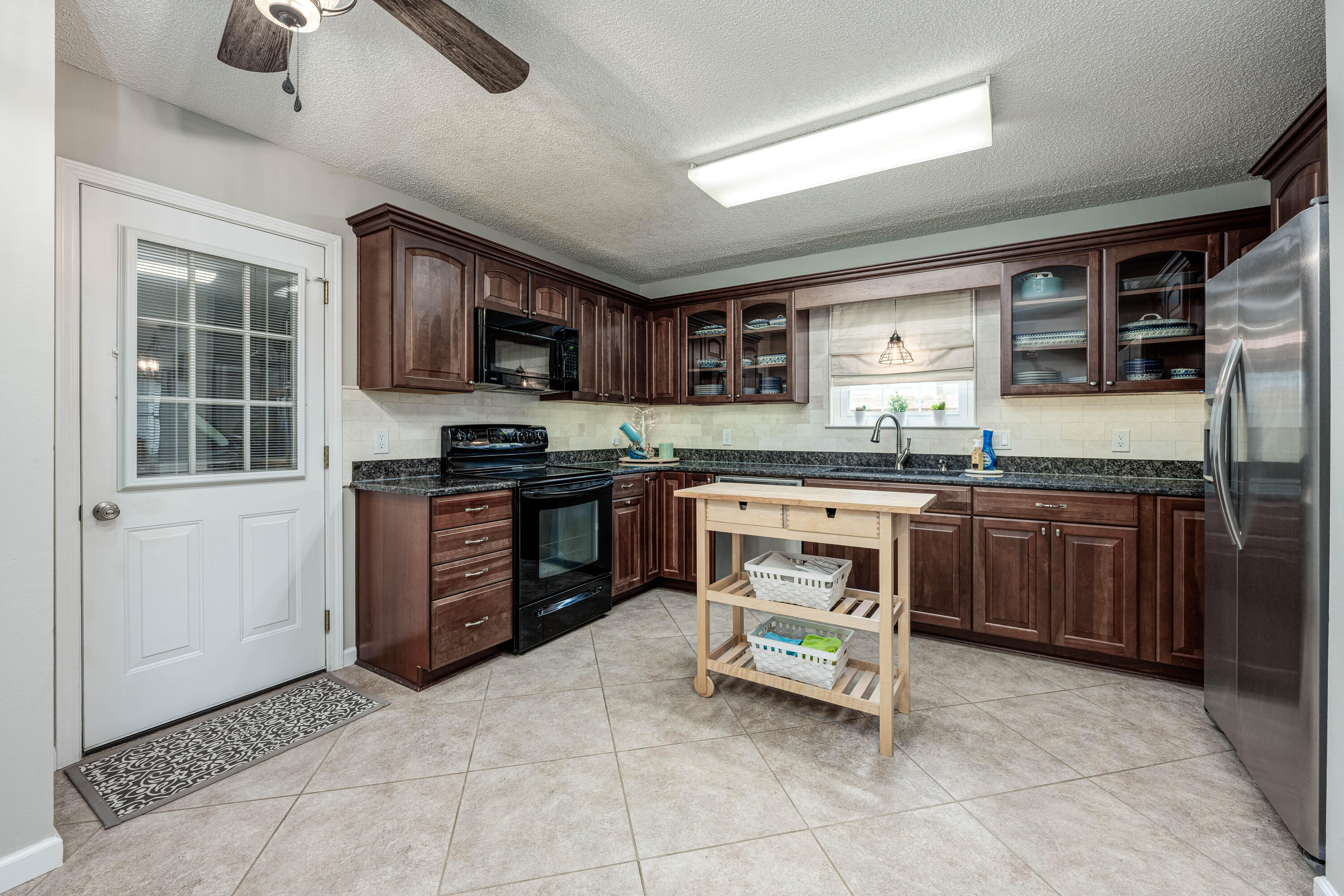 MEADOW WOODS - Residential