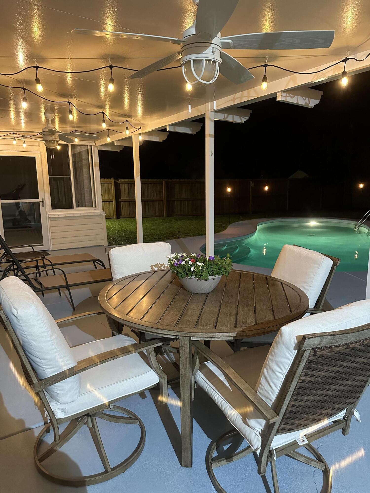 MEADOW WOODS - Residential