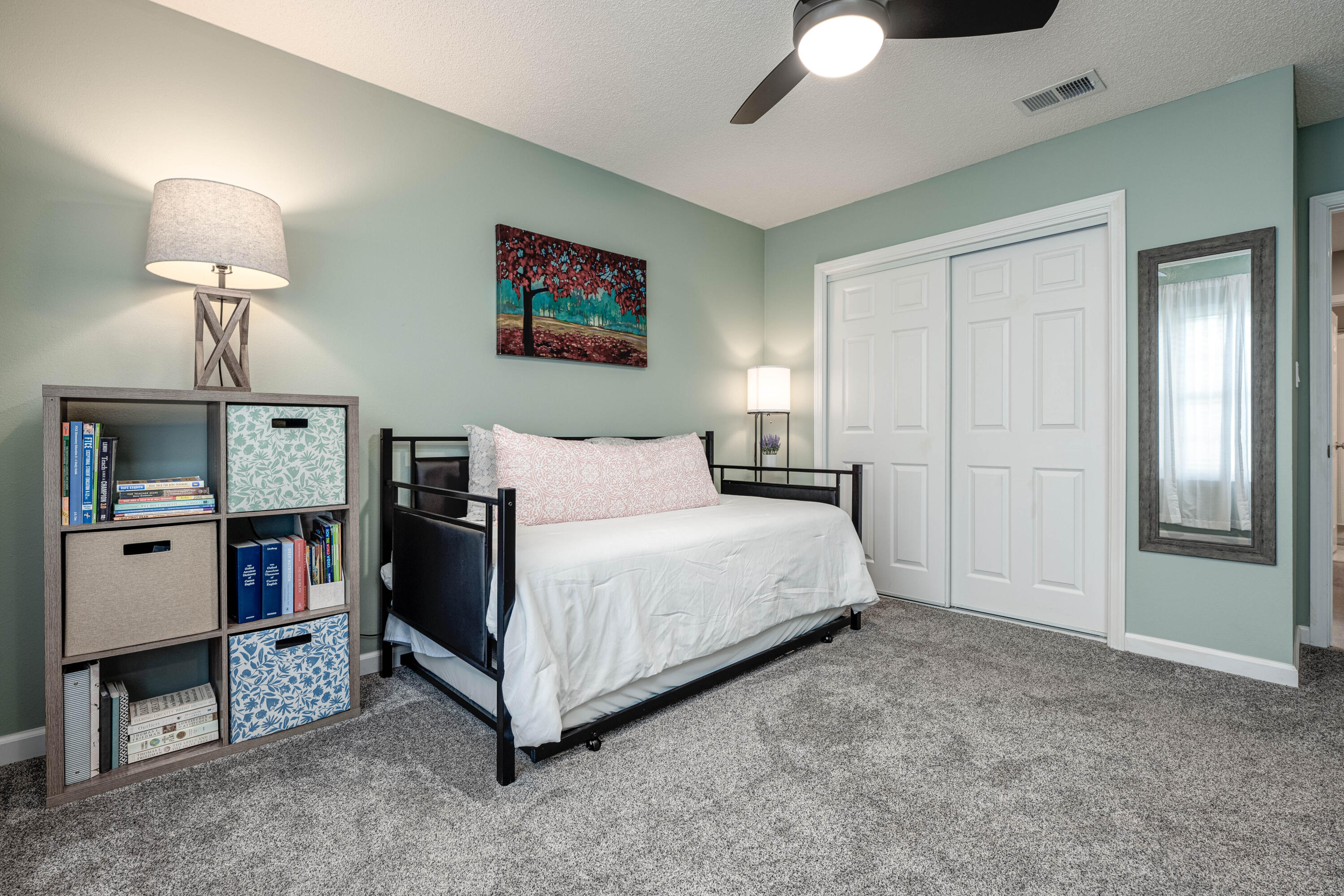 MEADOW WOODS - Residential