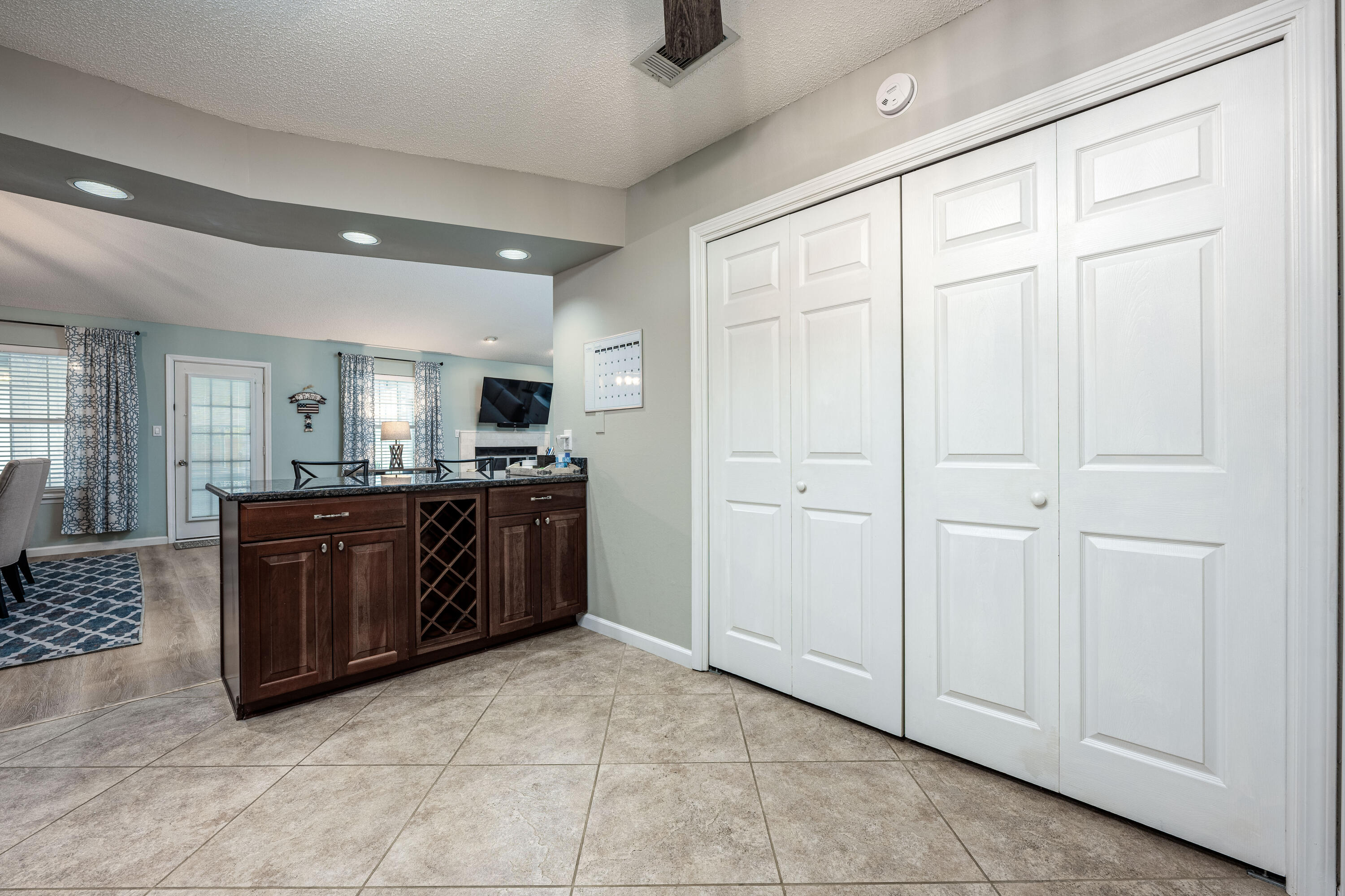 MEADOW WOODS - Residential