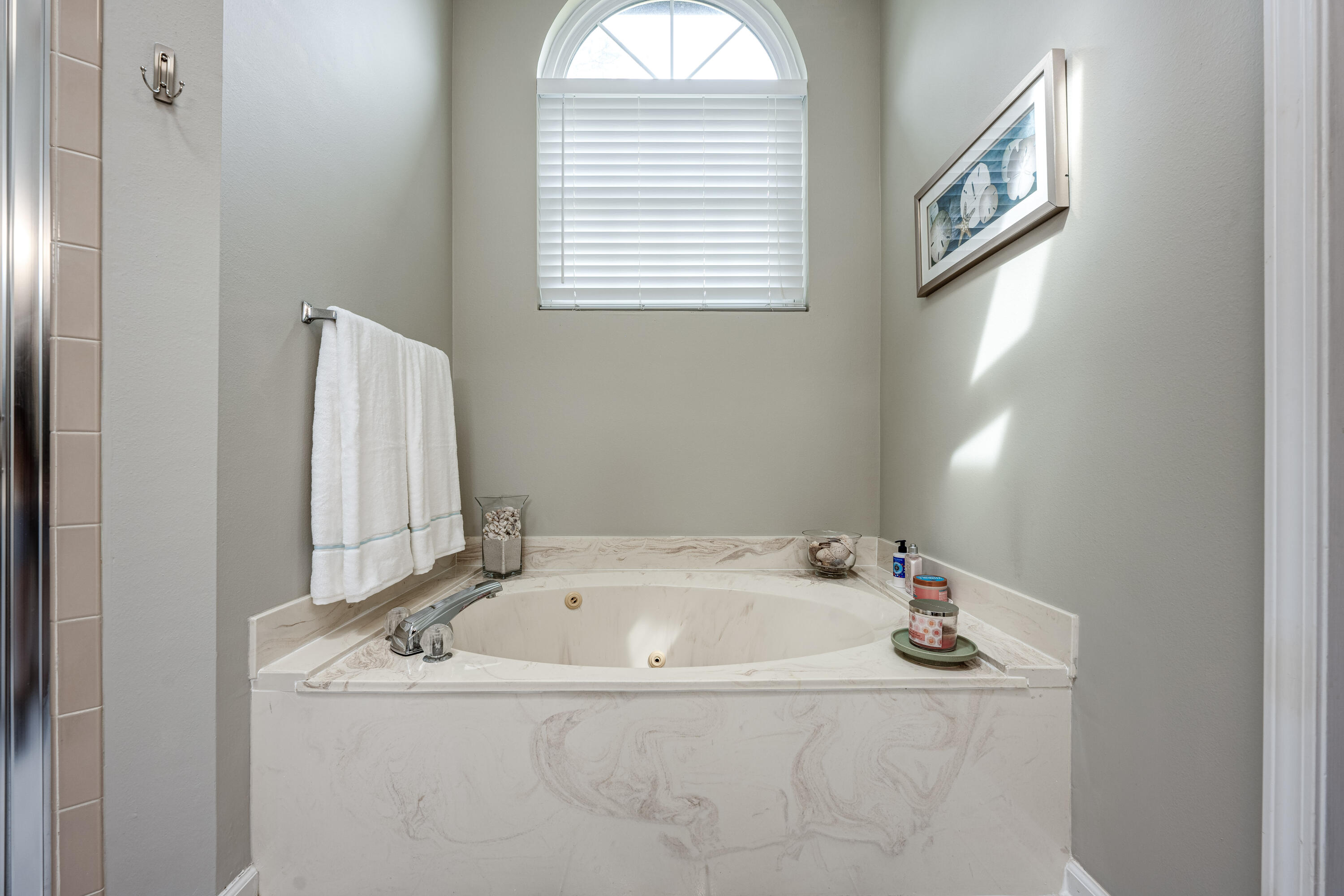 MEADOW WOODS - Residential