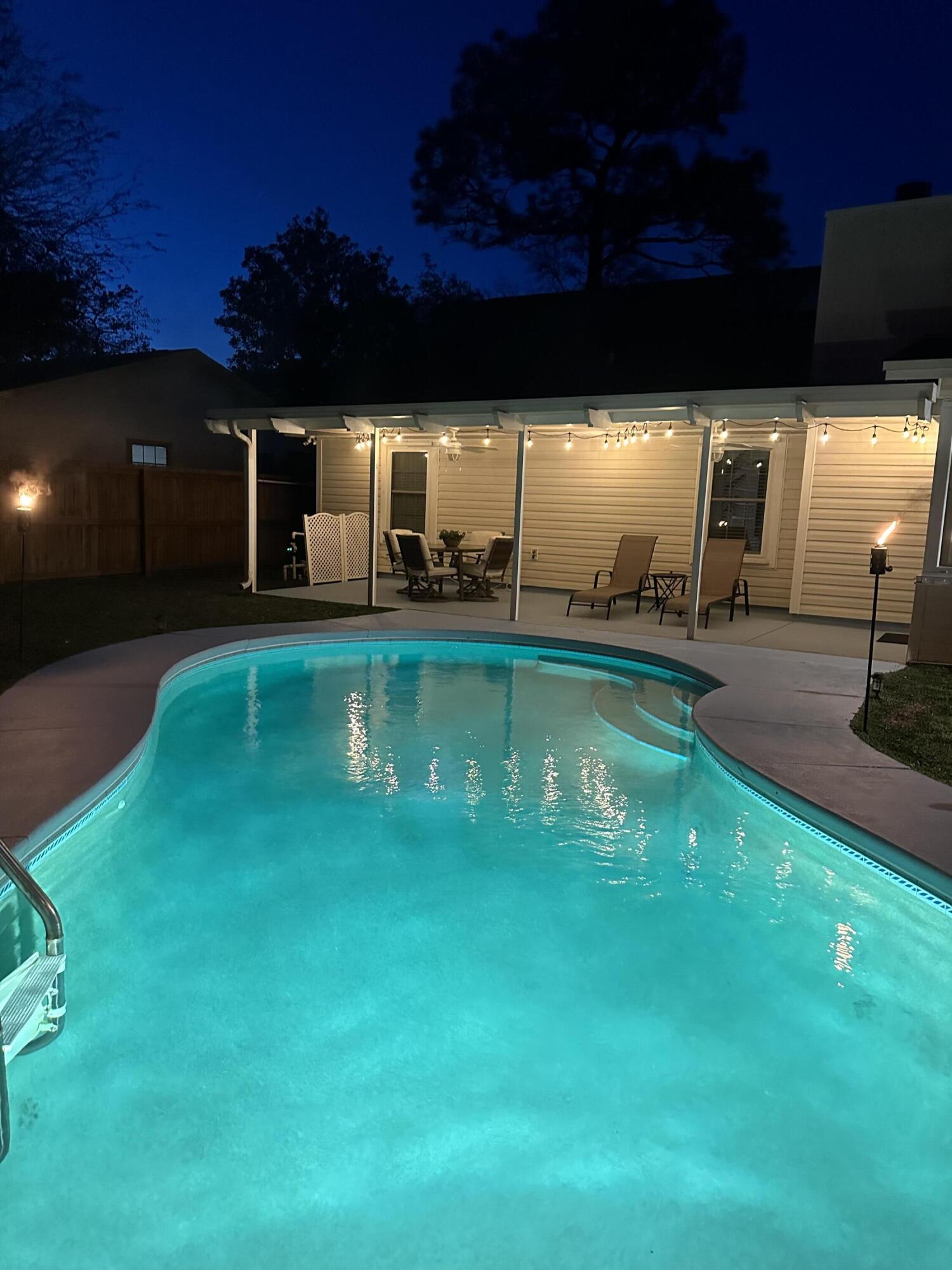 MEADOW WOODS - Residential