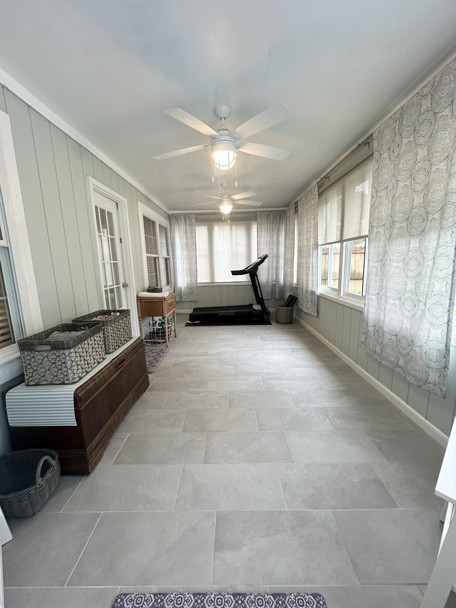 MEADOW WOODS - Residential