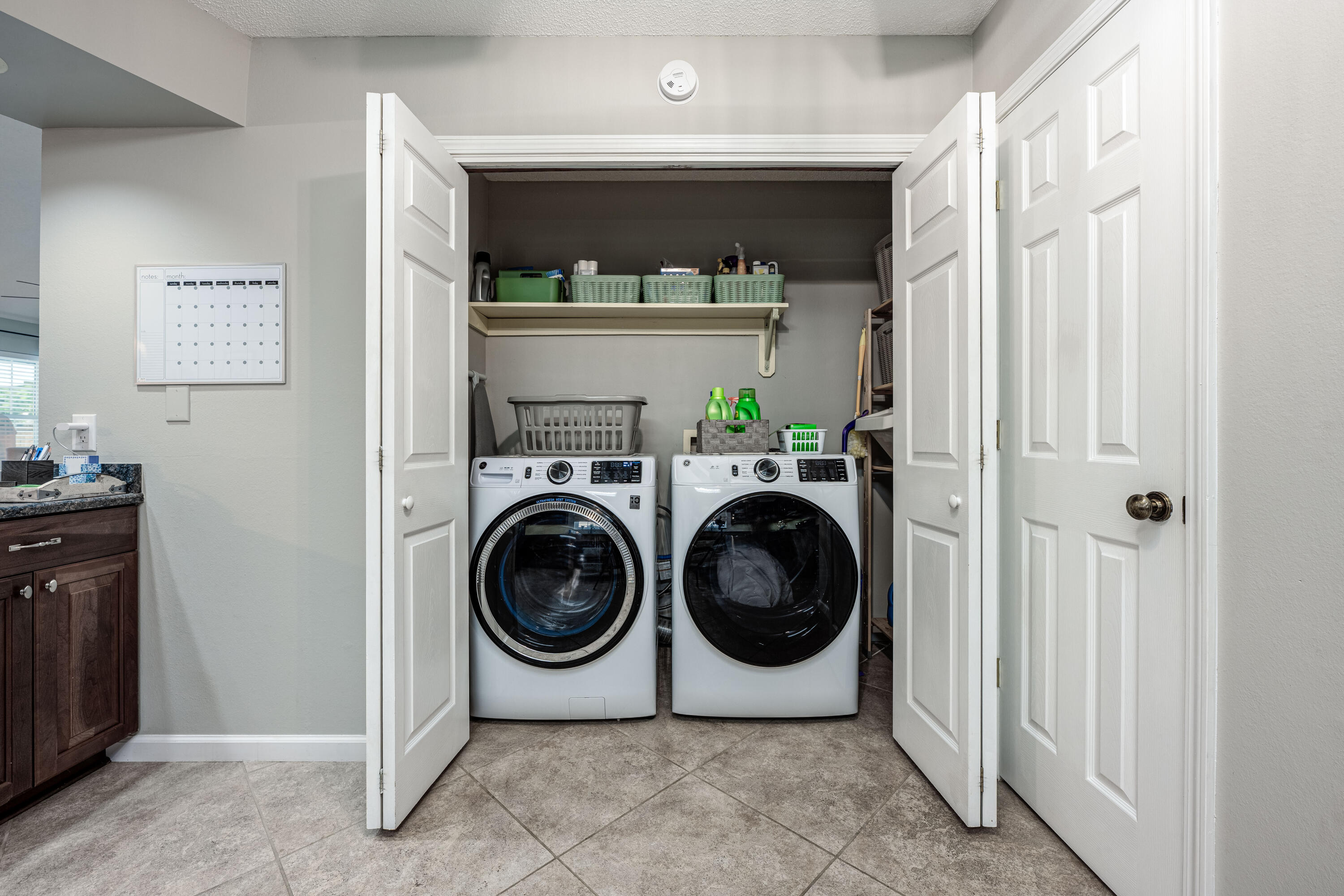 MEADOW WOODS - Residential