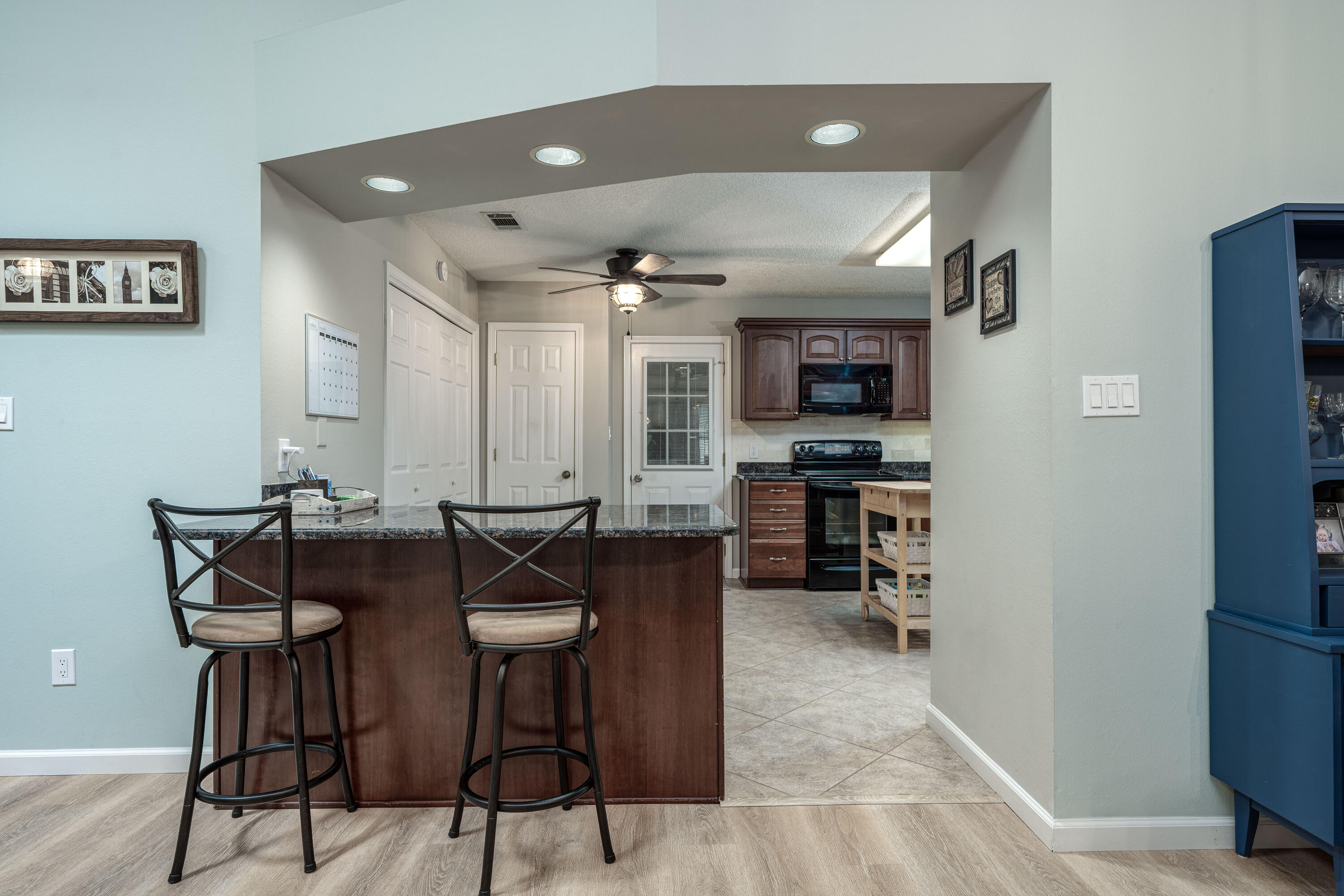 MEADOW WOODS - Residential