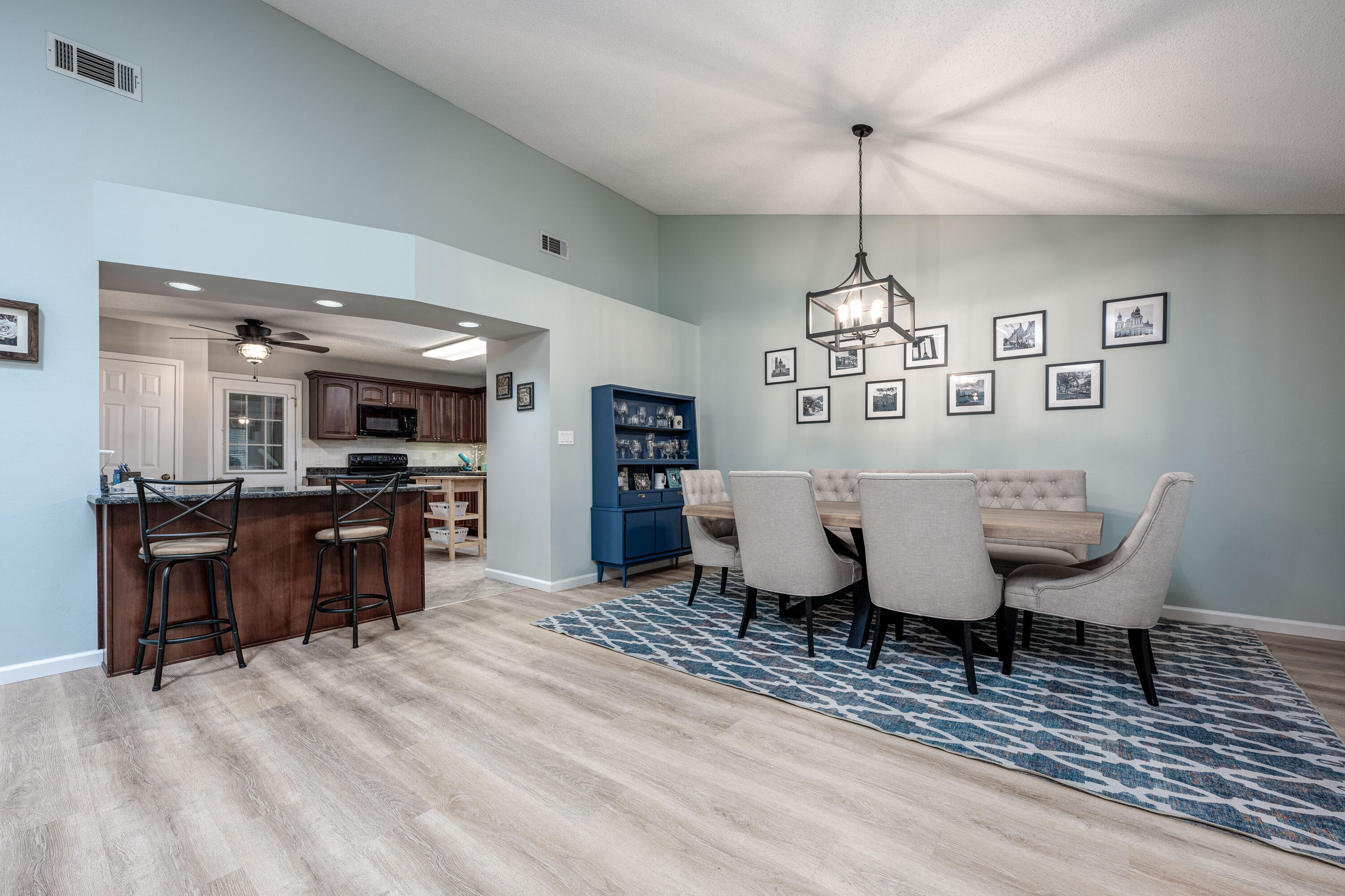 MEADOW WOODS - Residential