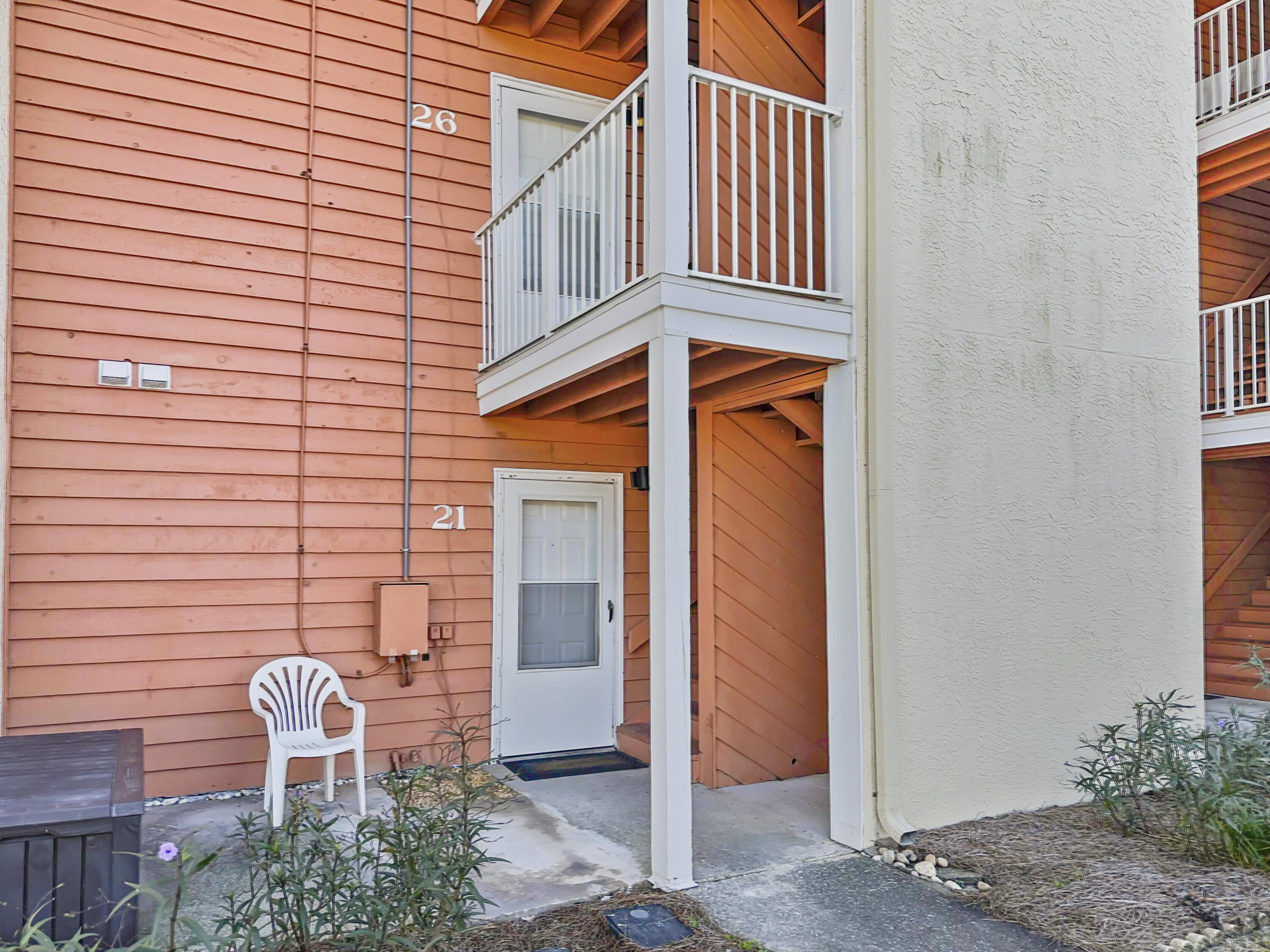 ATTENTION INVESTOR'S! Ready for your inspiration for the beach goers that will love this cute condo in a PRIMO location. New Hot Water Heater in 2022! Newer A/C Unit in 2019 Spacious and steps away from the beach, pool, multiple beach access's, a 5 mile walk/bike path and the world famous POMPANO JOE'S restaurant positions this complex in an ideal location for fun and relaxation.