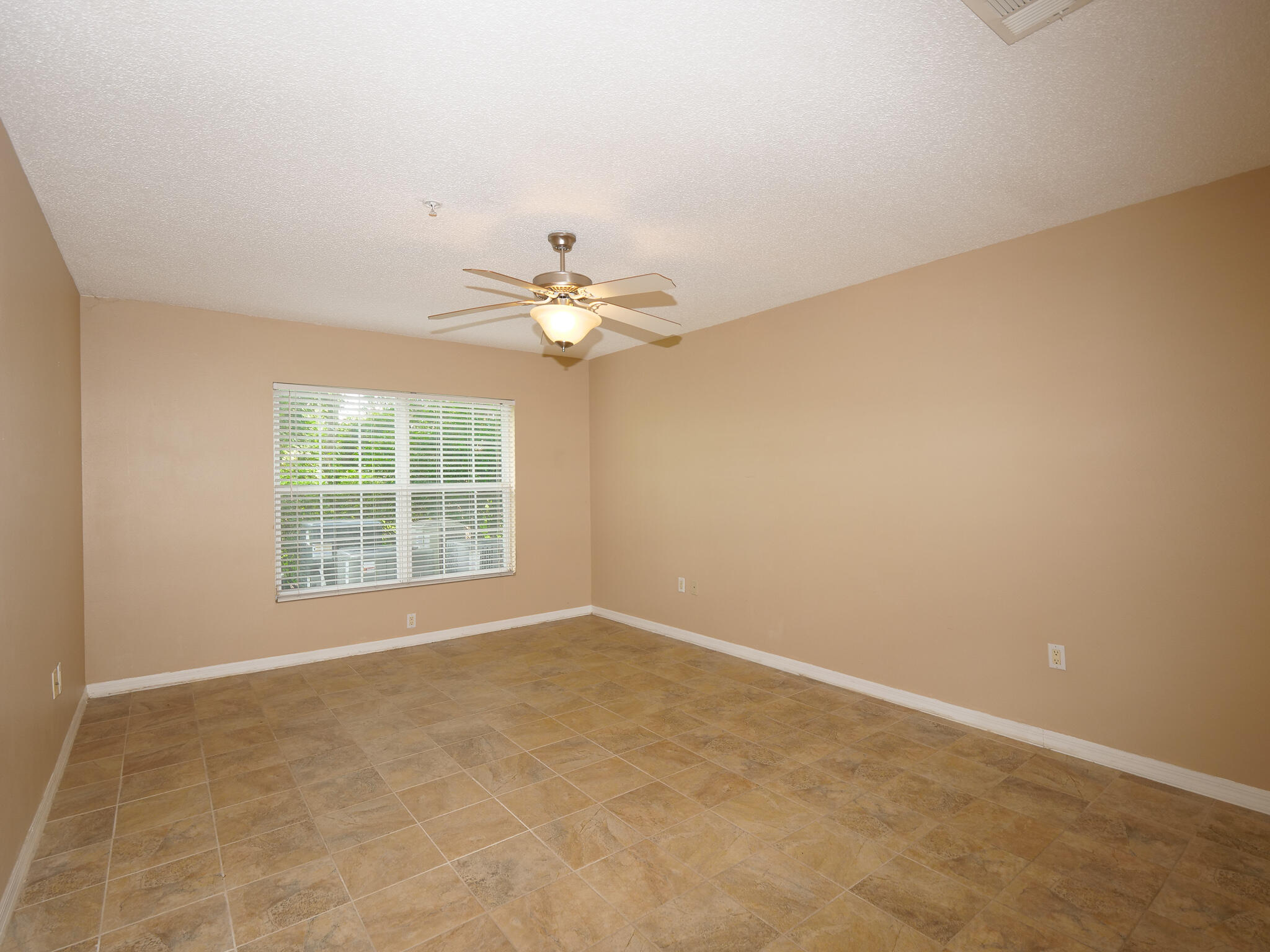 THE FLORIDA CLUB - Residential