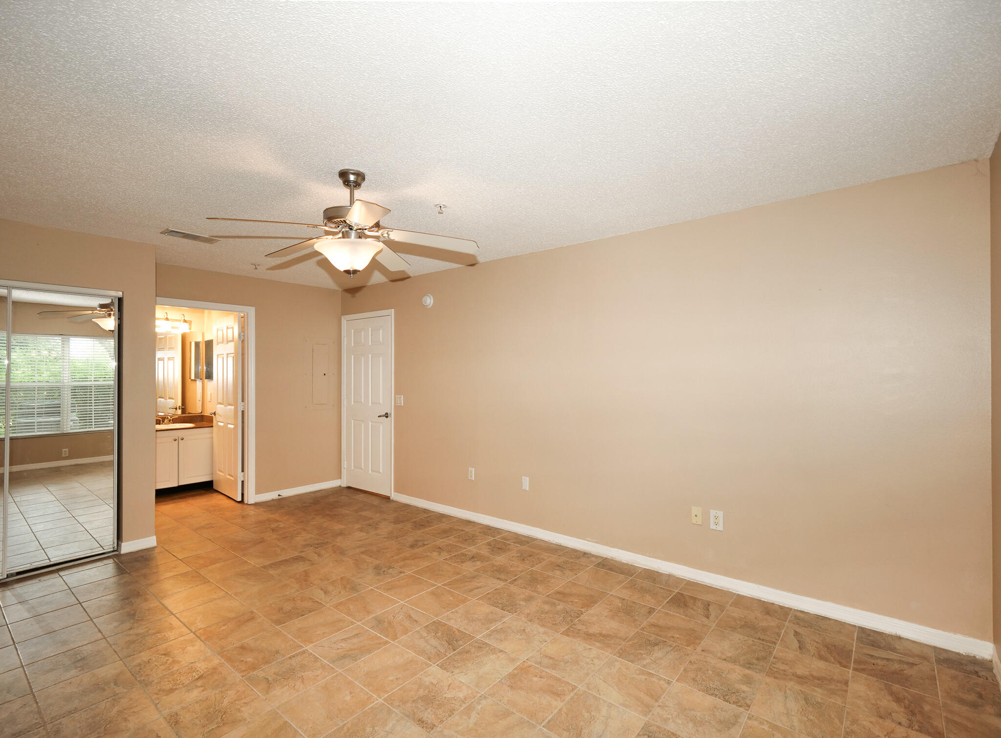 THE FLORIDA CLUB - Residential