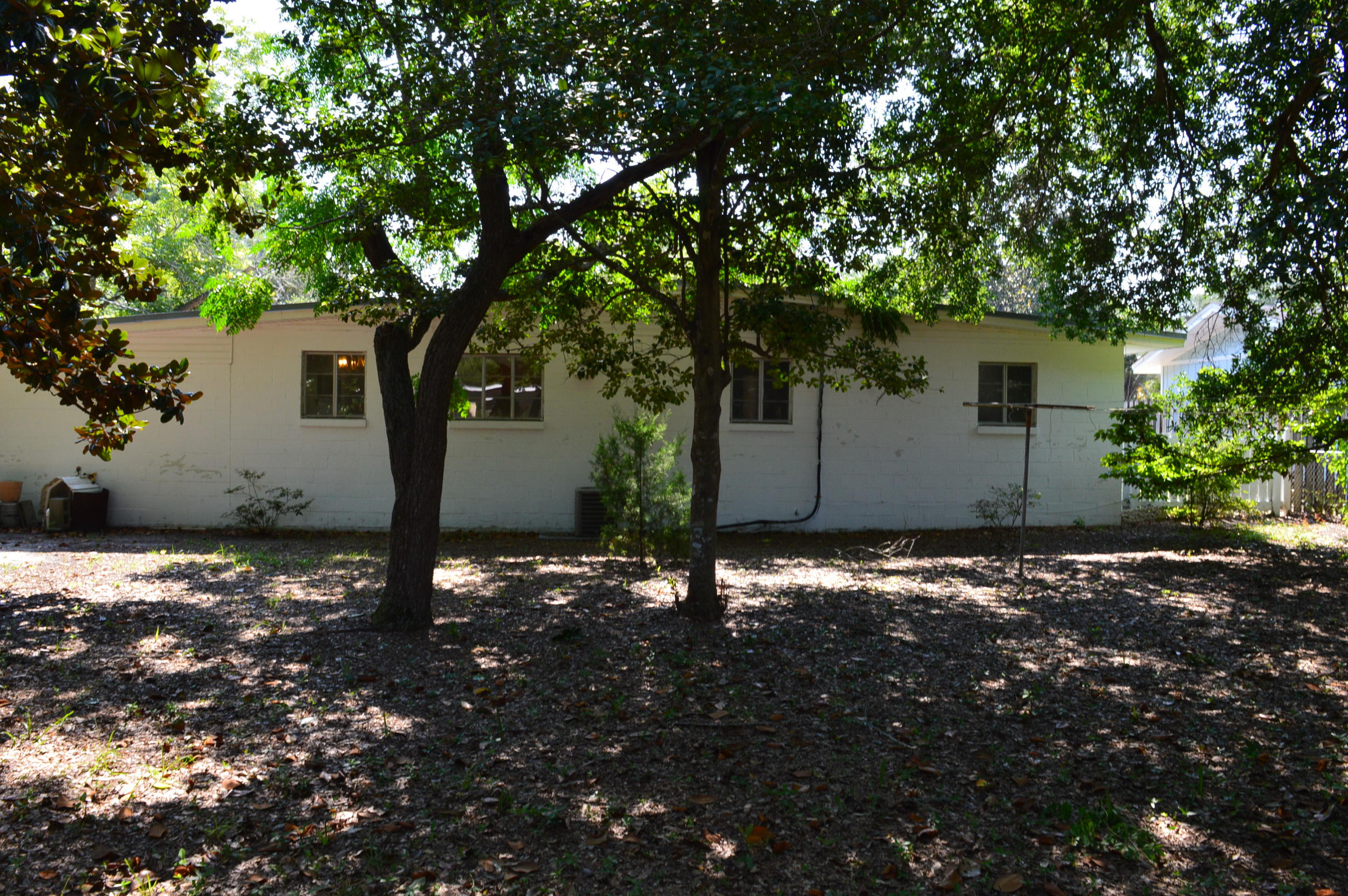 ELLIOTTS POINT 7TH ADDN - Residential