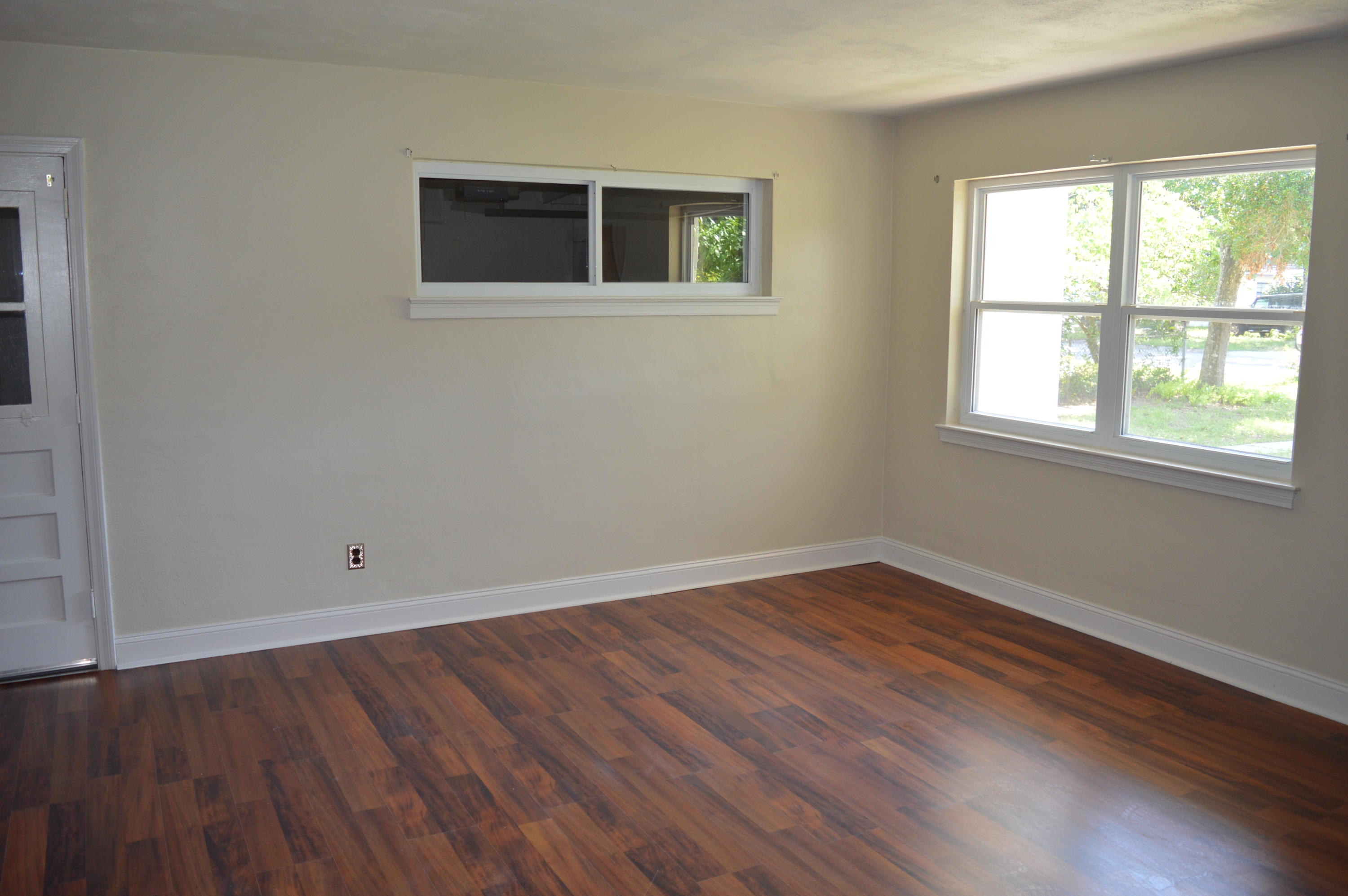 ELLIOTTS POINT 7TH ADDN - Residential