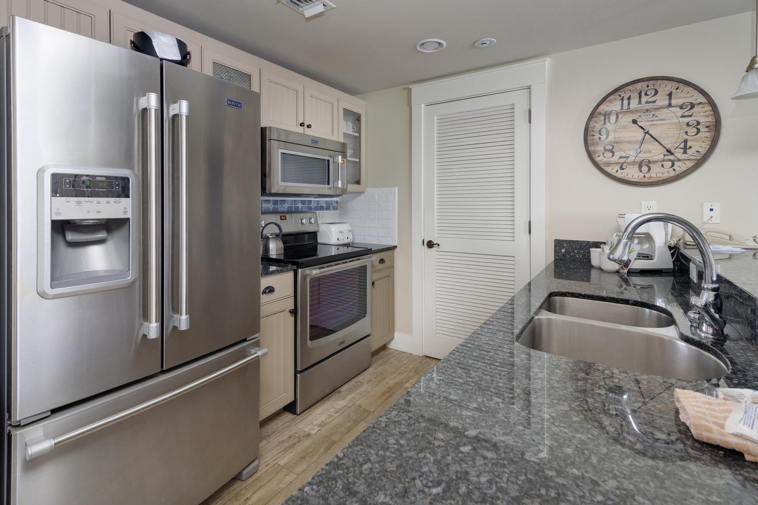 MARKET STREET INN - Residential