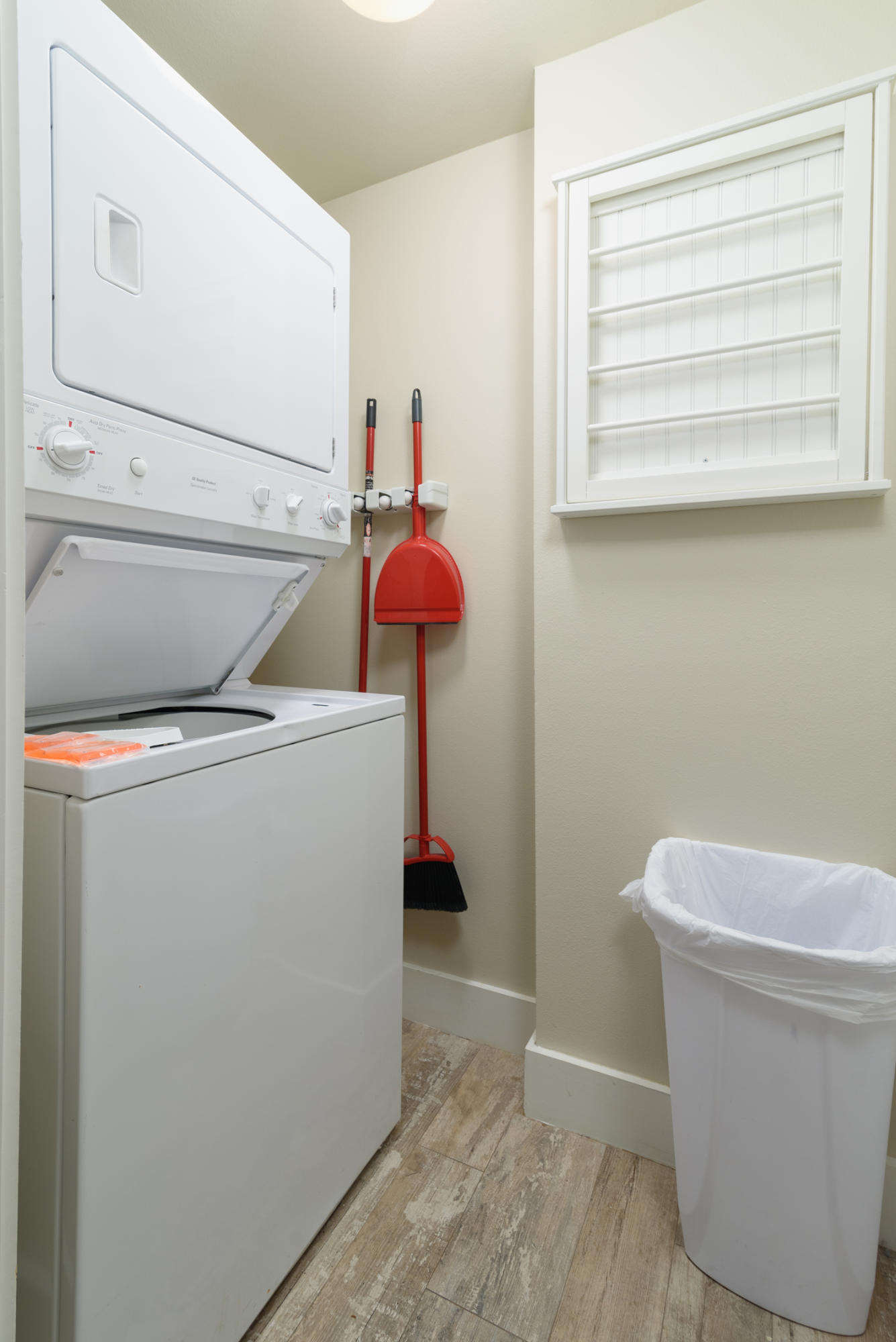 MARKET STREET INN - Residential