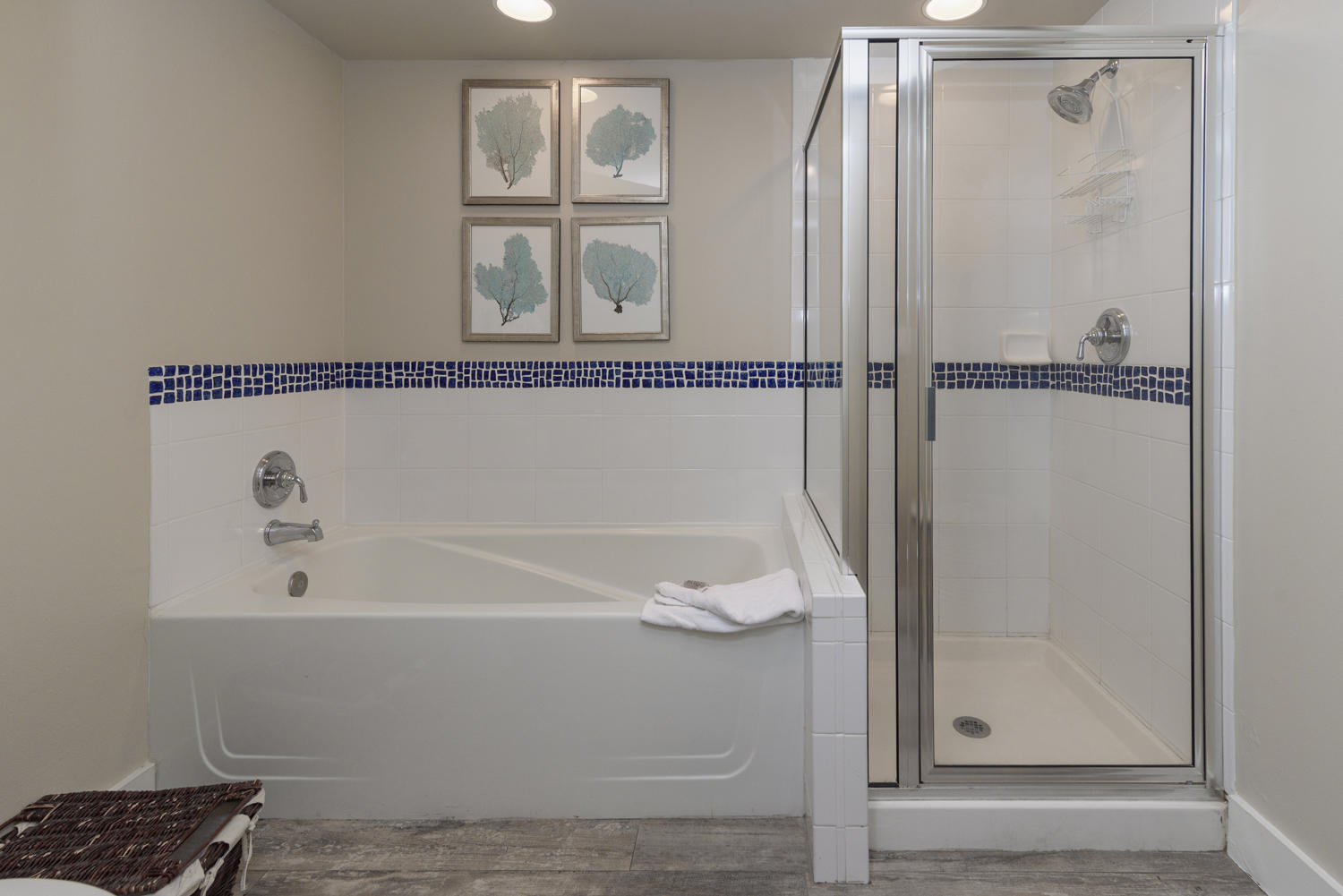 MARKET STREET INN - Residential