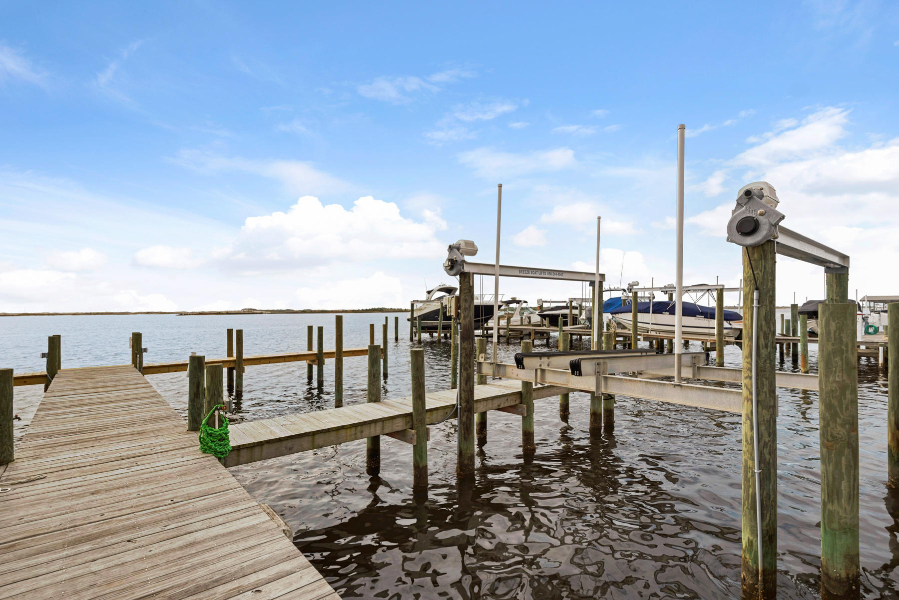 SOUNDVIEW LANDING - Residential