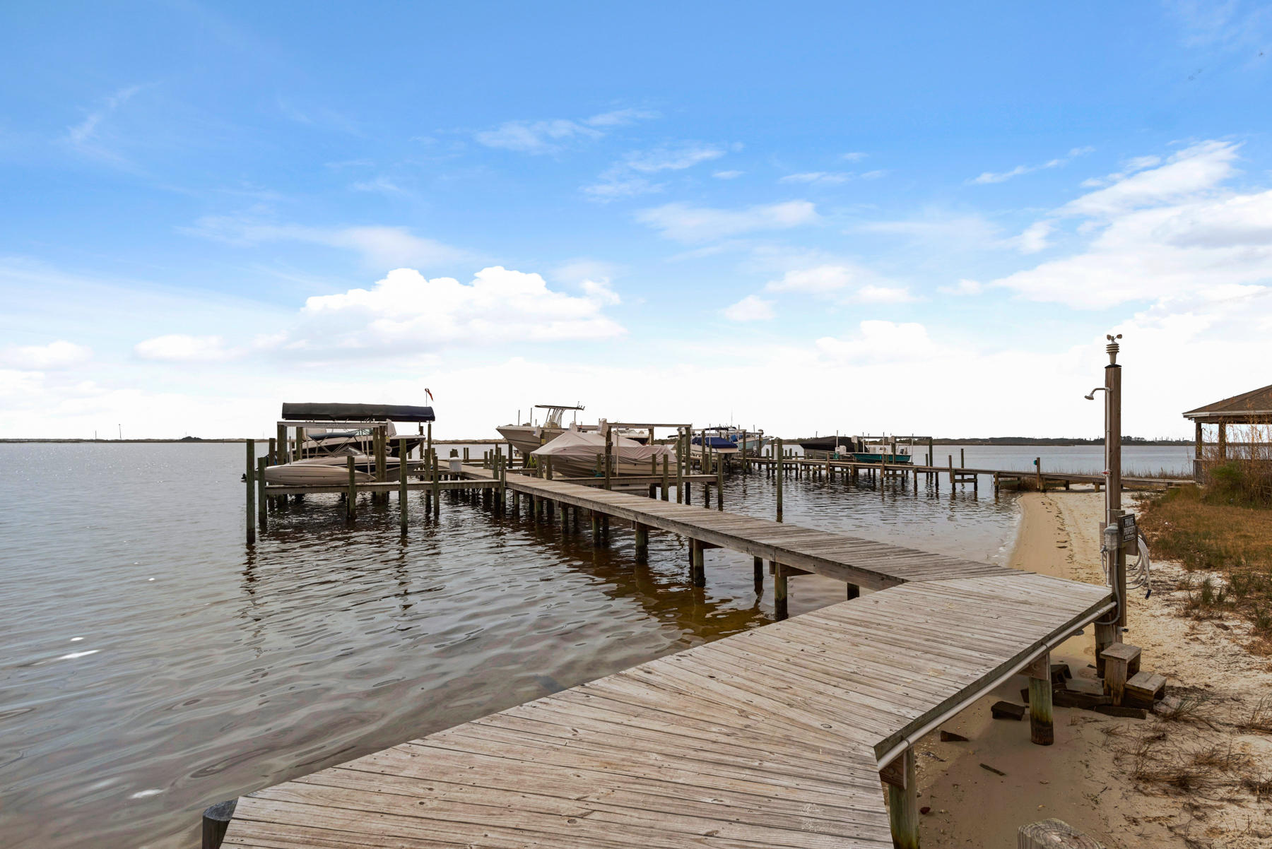 SOUNDVIEW LANDING - Residential