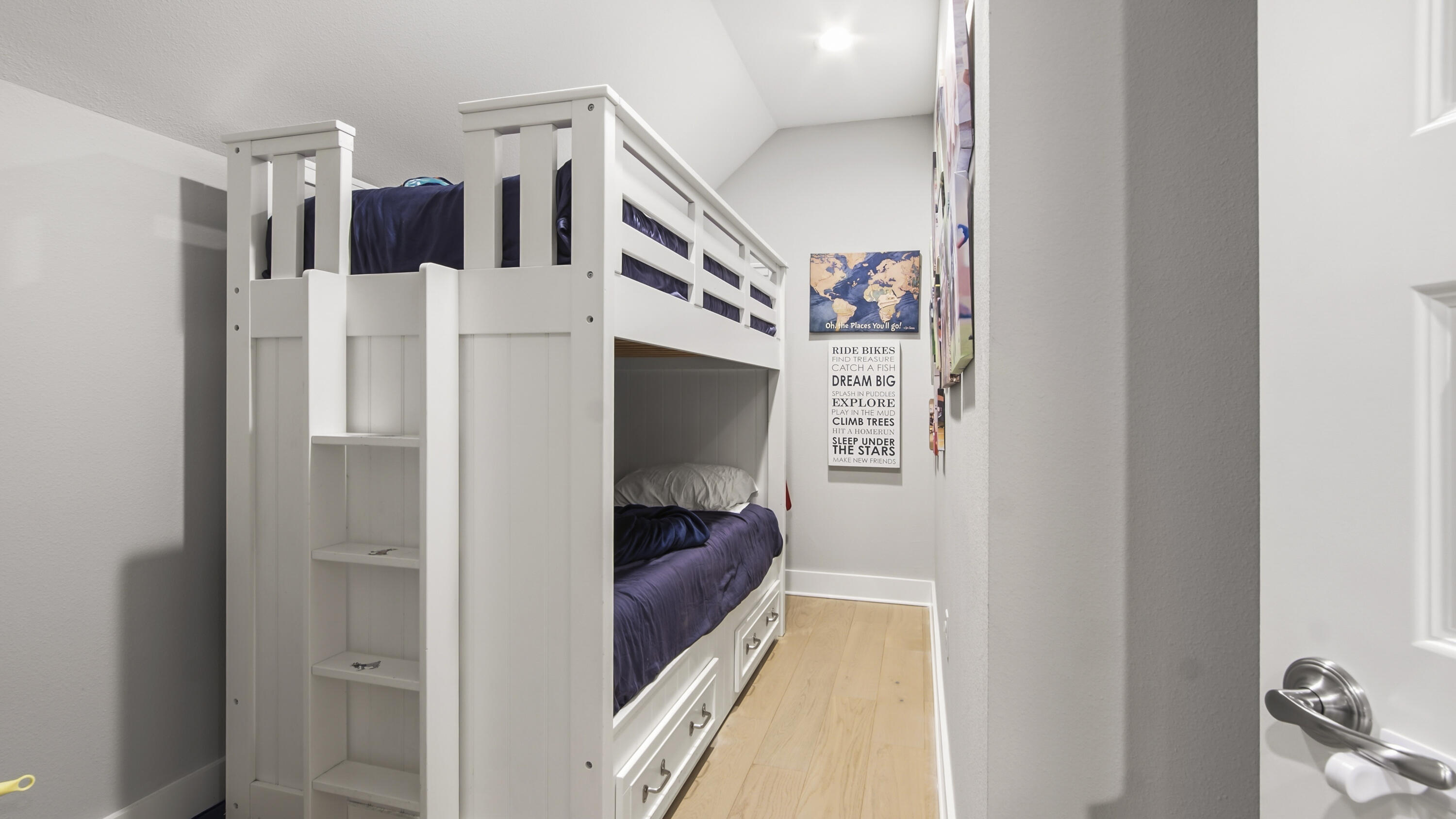 HAMMOCK BAY - Residential