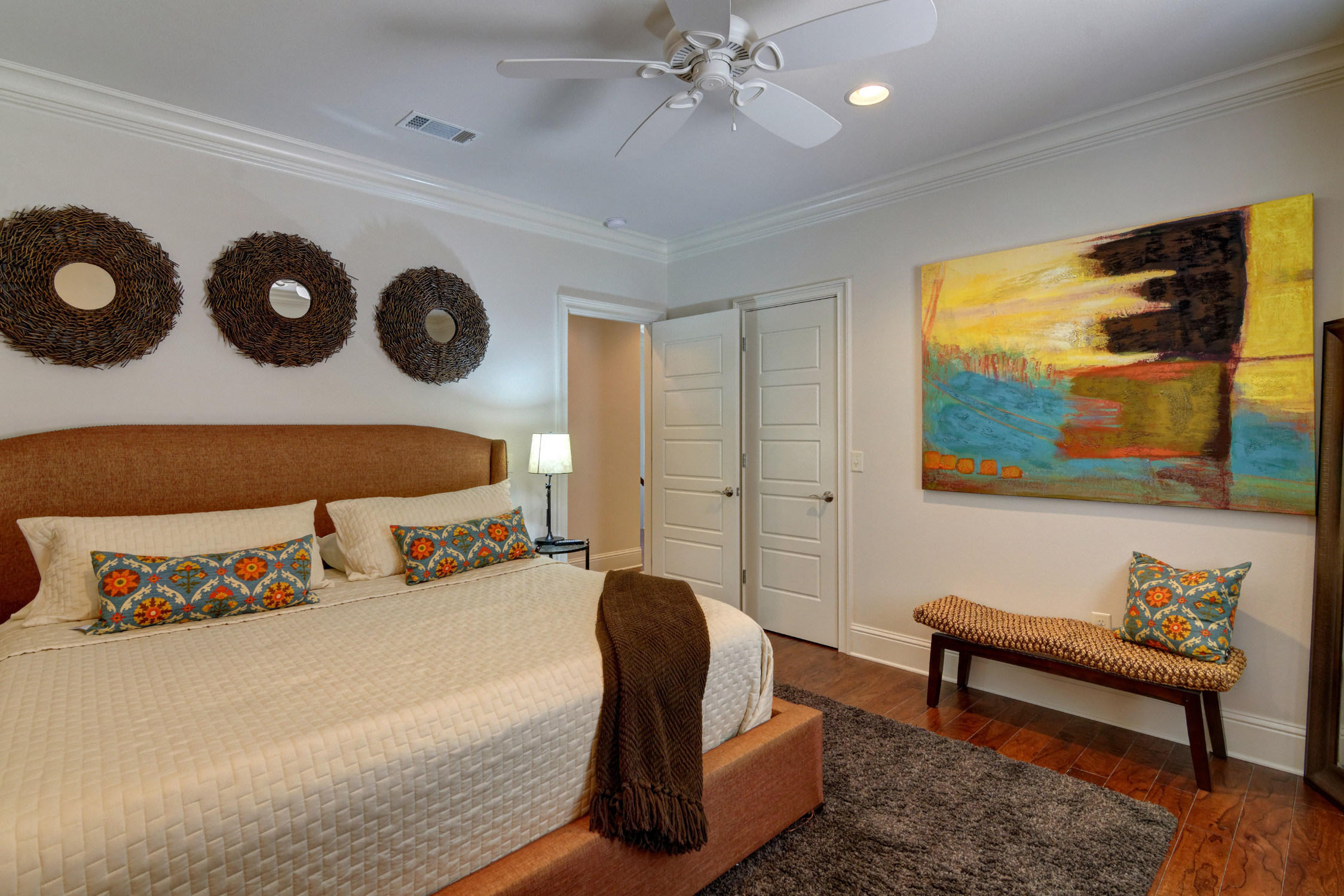 VILLA LAGO - Residential