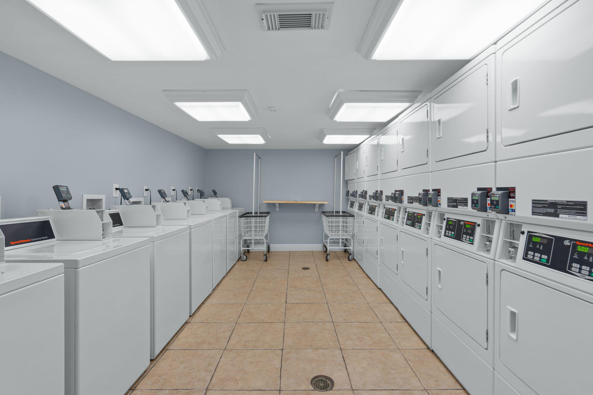 ISLAND ECHO CONDO - Residential