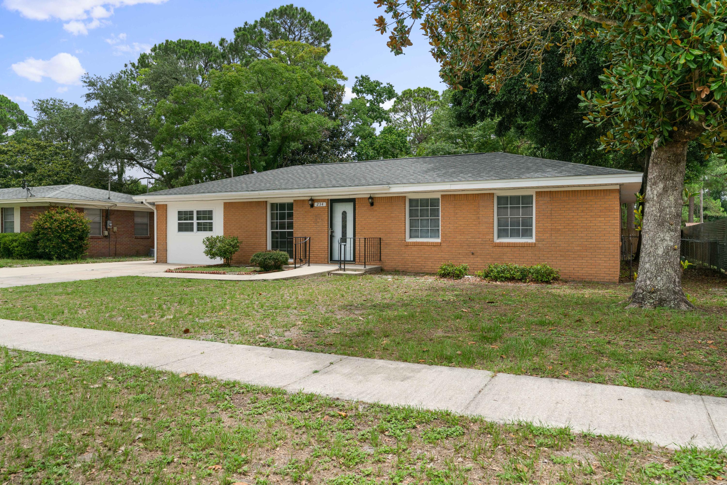 SANTA ROSA PARK - Residential