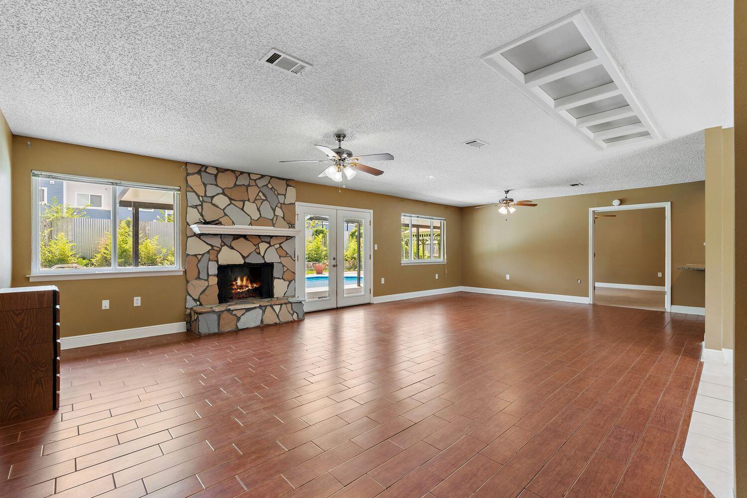 PINEDALE 2ND ADDN - Residential