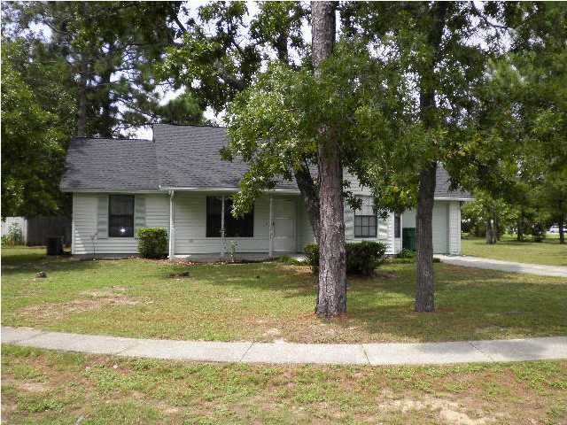 South of I-10! Call to set up a showing on this 3BR/2BA house south of I-10 w/ 1 car garage, front porch, corner lot,living room, kitchen, dining area, Master bedroom and bath, two additional bedrooms and bath, Large yard, corner lot. Small pet considered on case by case basis