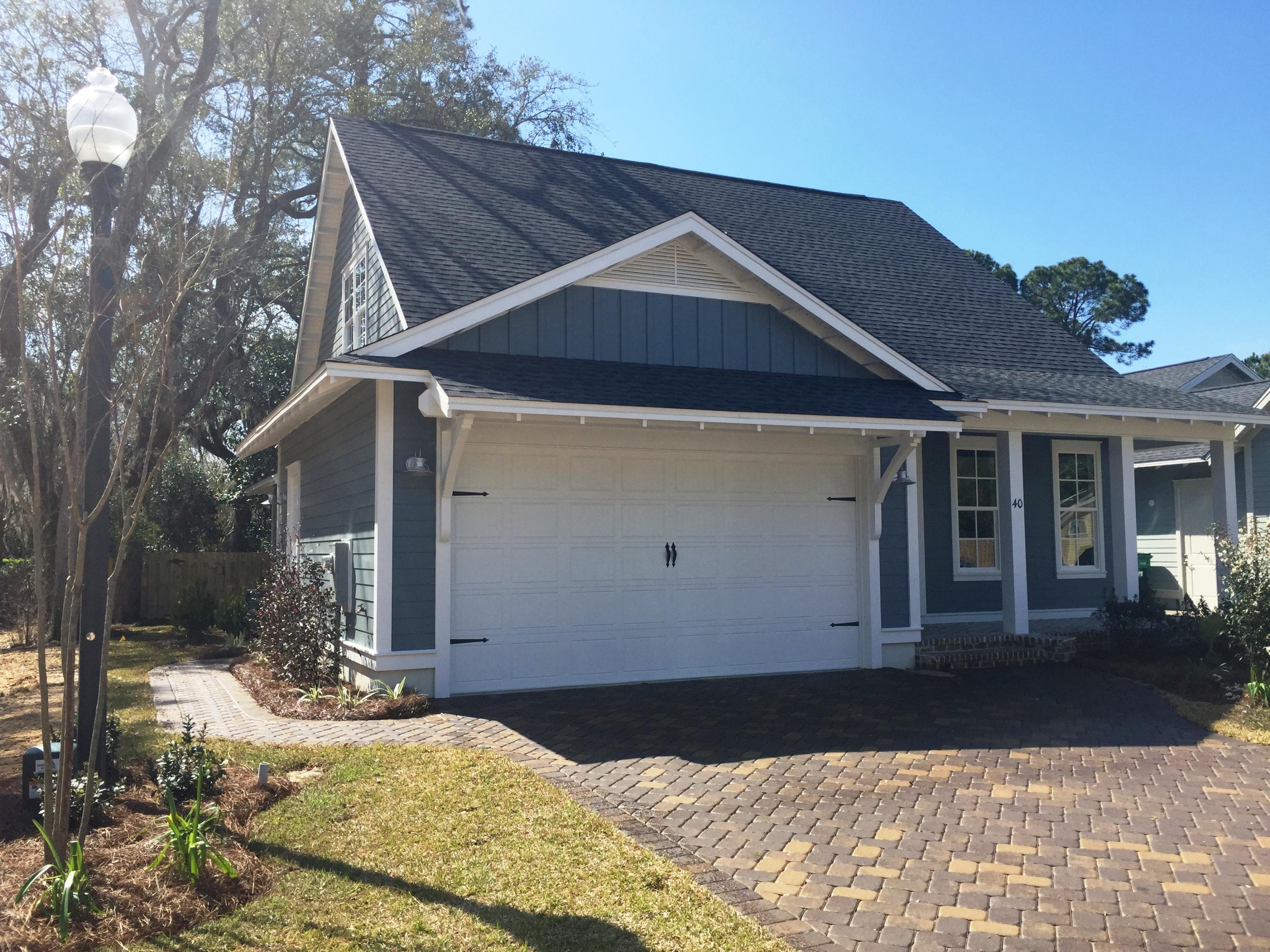 CARSON OAKS - Residential