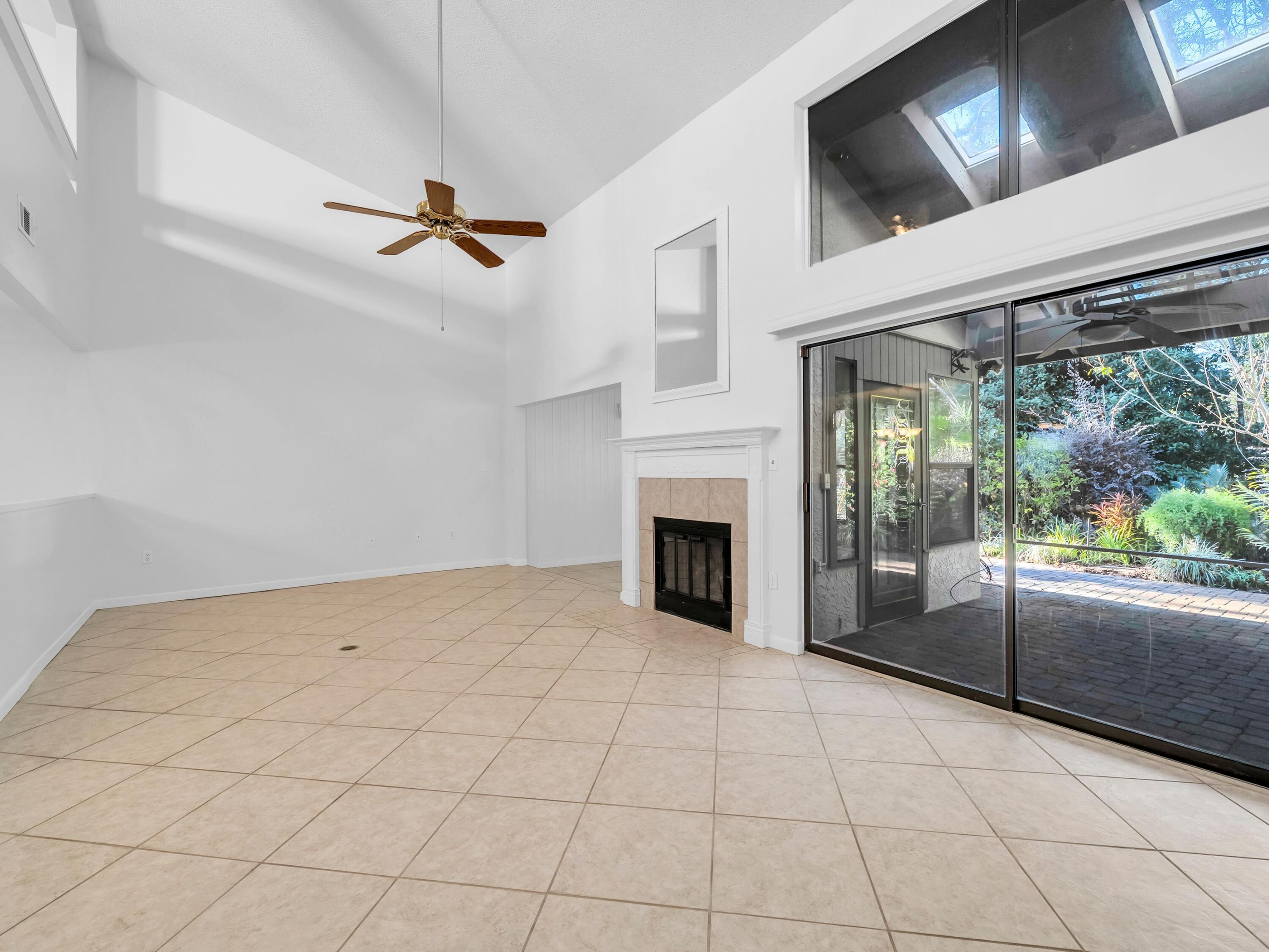 GLENEAGLES GREEN BLUEWATER BAY - Residential