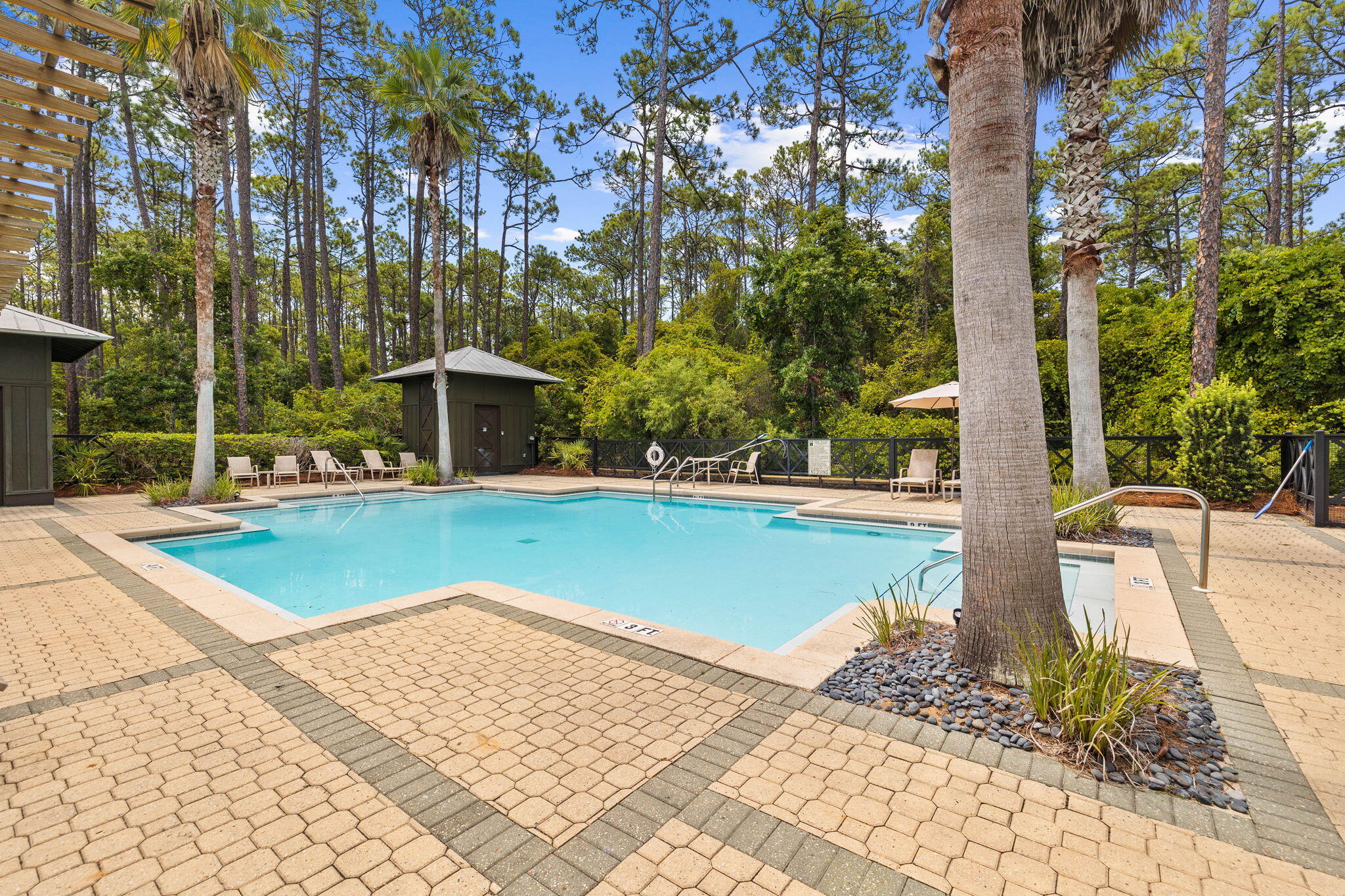 TREETOP VILLAGE - Residential