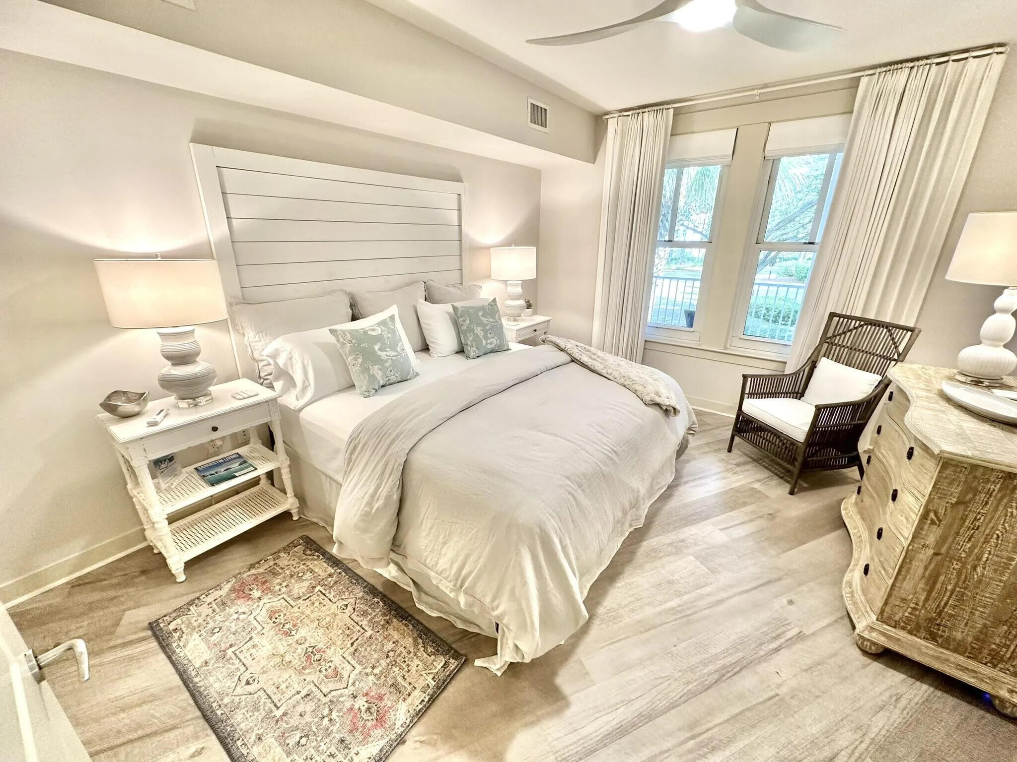 BAHIA CONDO - Residential