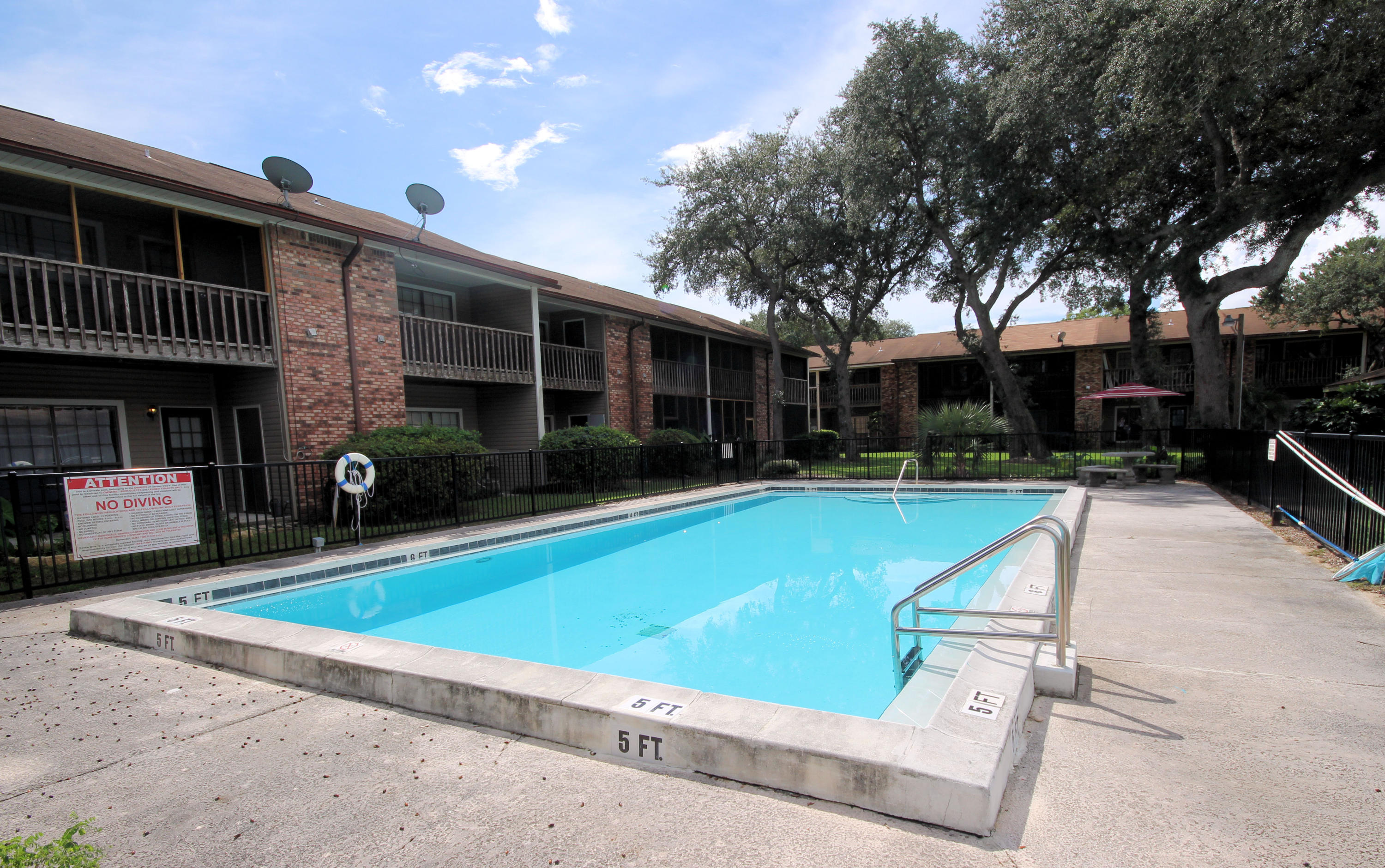 GARDEN VILLAS PH 1 - Residential