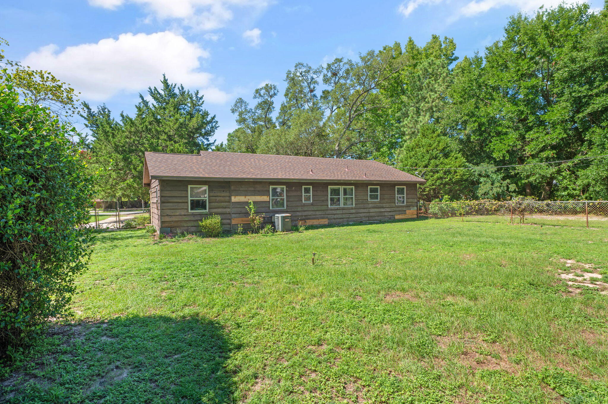 CHEROKEE ACRES - Residential