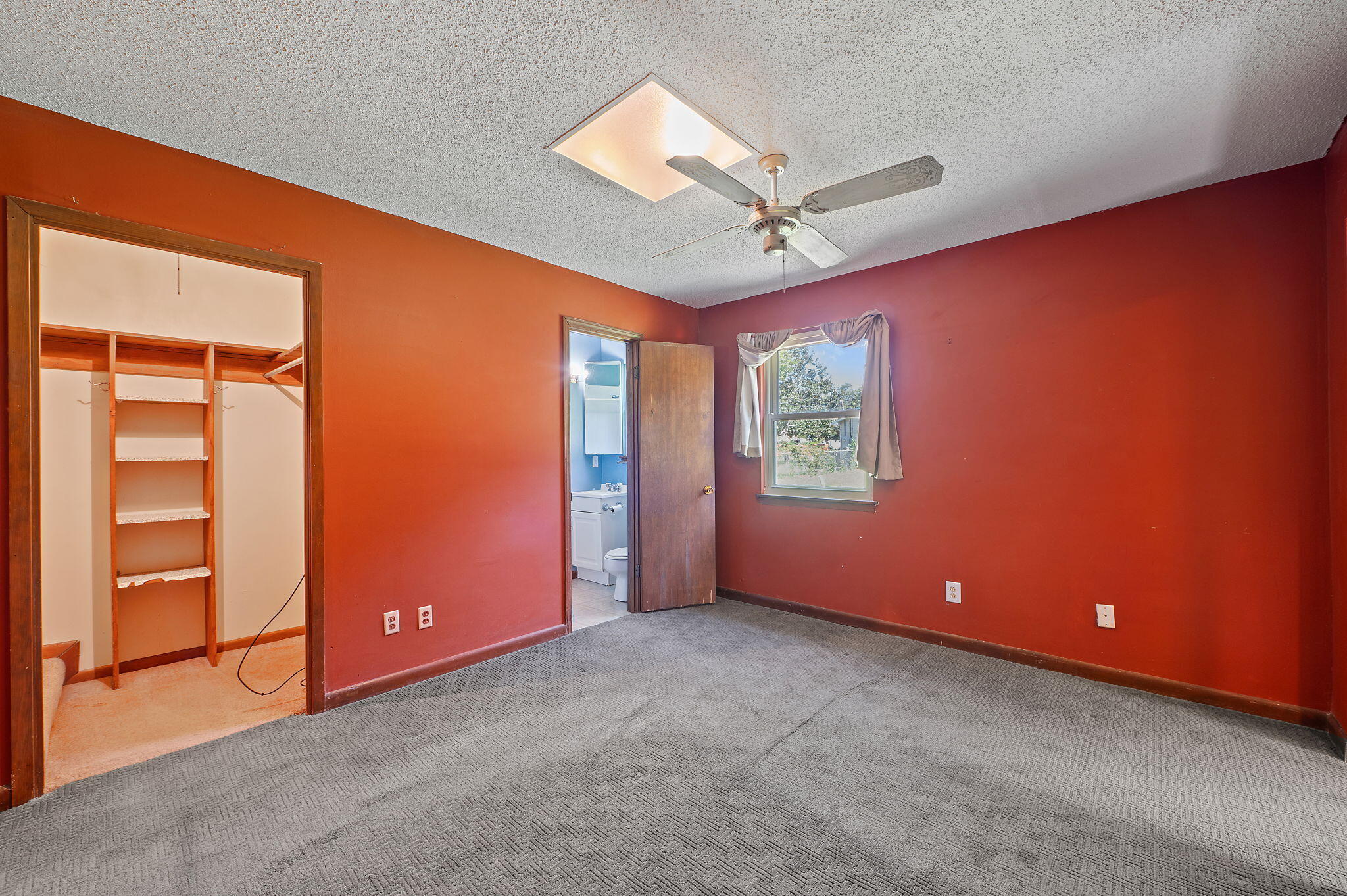 CHEROKEE ACRES - Residential