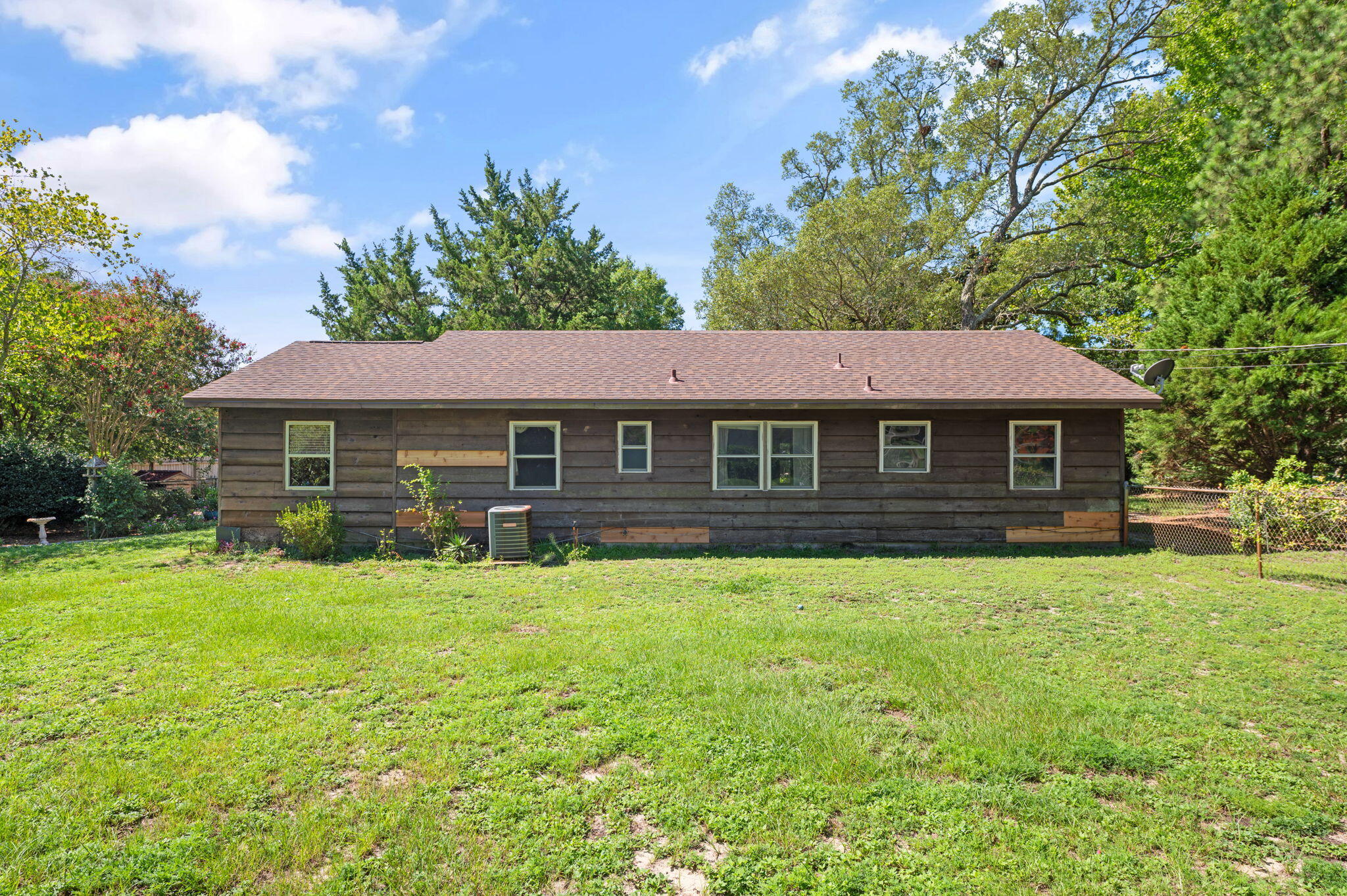 CHEROKEE ACRES - Residential