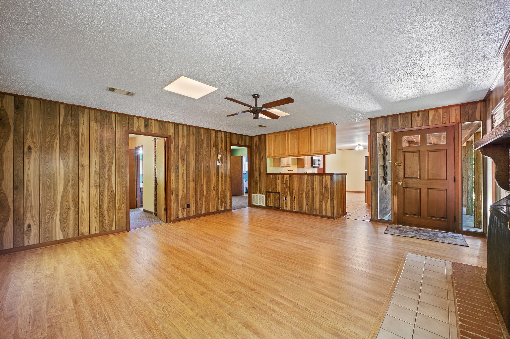 CHEROKEE ACRES - Residential