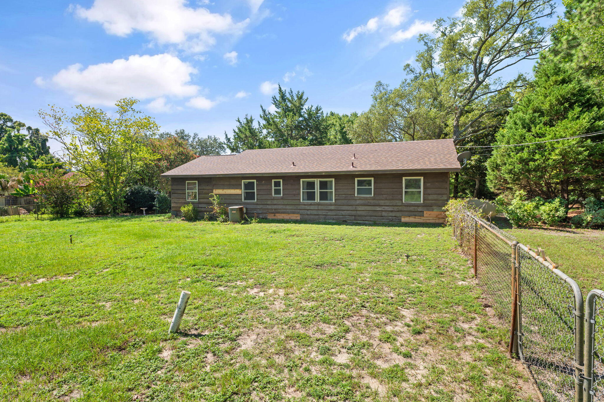 CHEROKEE ACRES - Residential