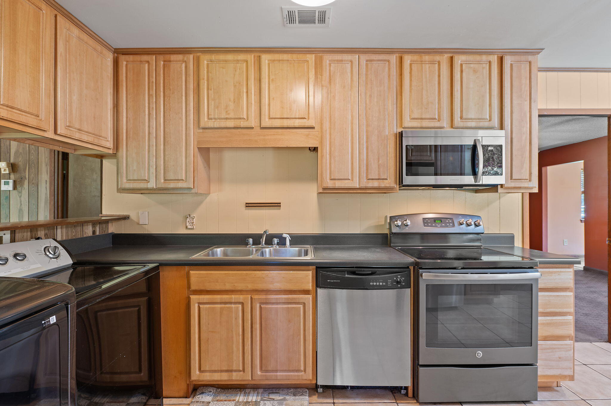 CHEROKEE ACRES - Residential