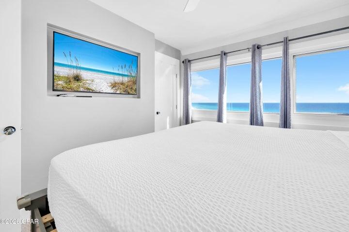 PINNACLE PORT - Residential