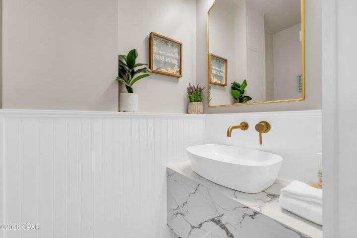 PINNACLE PORT - Residential