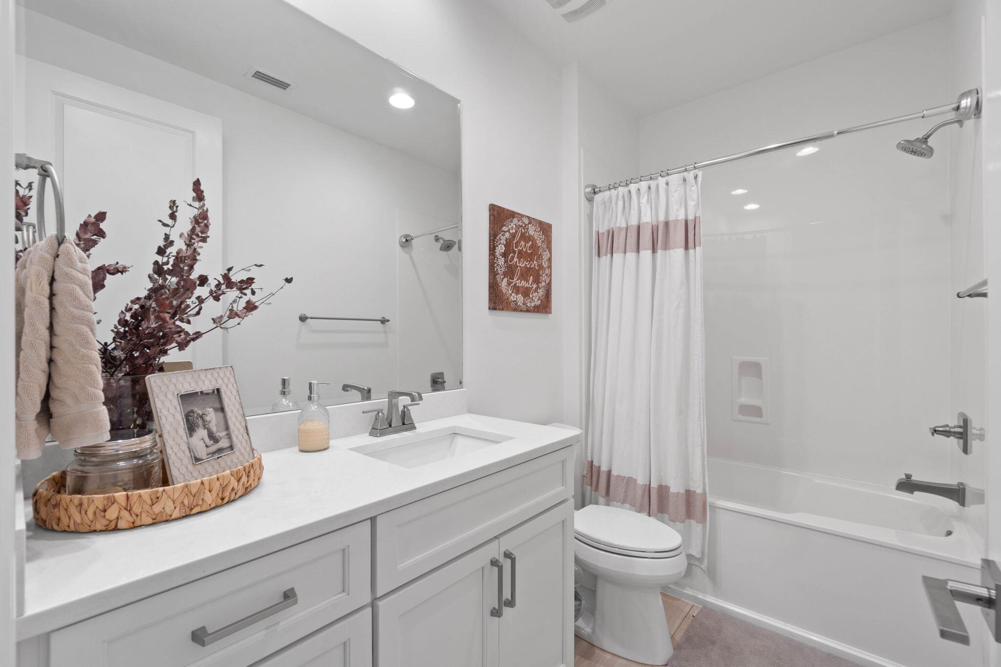 MAGNOLIA WOODS PHASE III - Residential