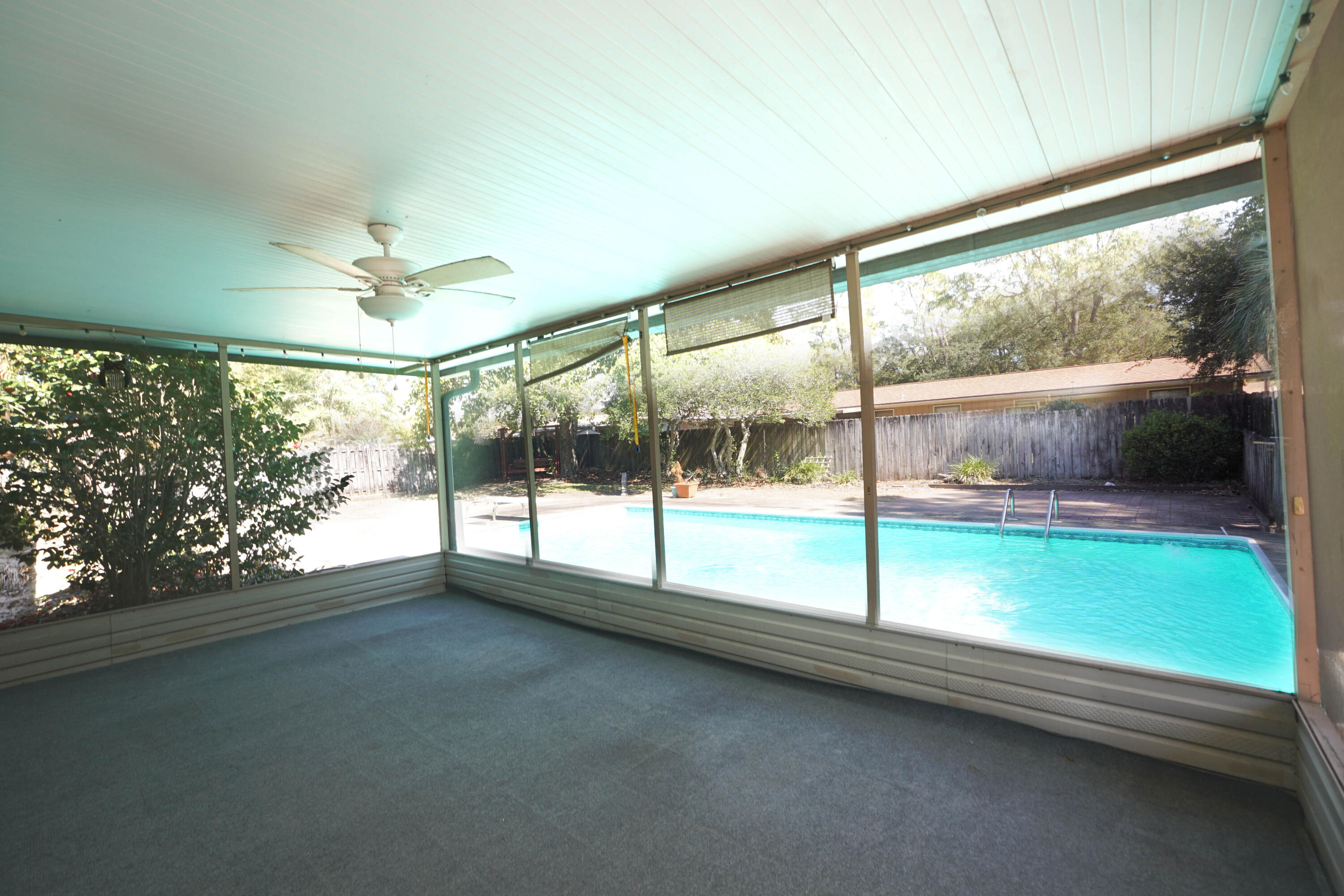 SHERWOOD FOREST LOT 36 - Residential