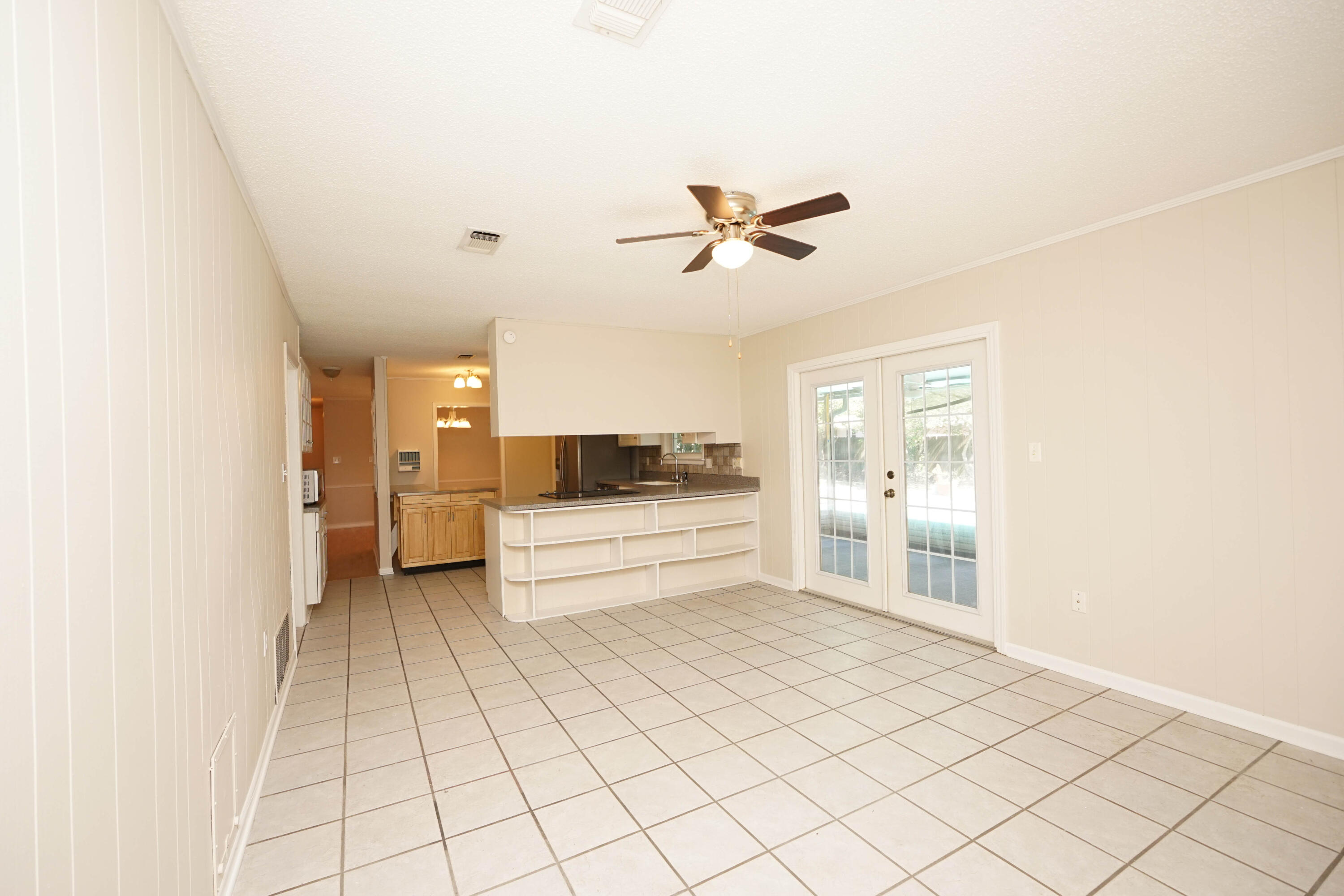 SHERWOOD FOREST LOT 36 - Residential