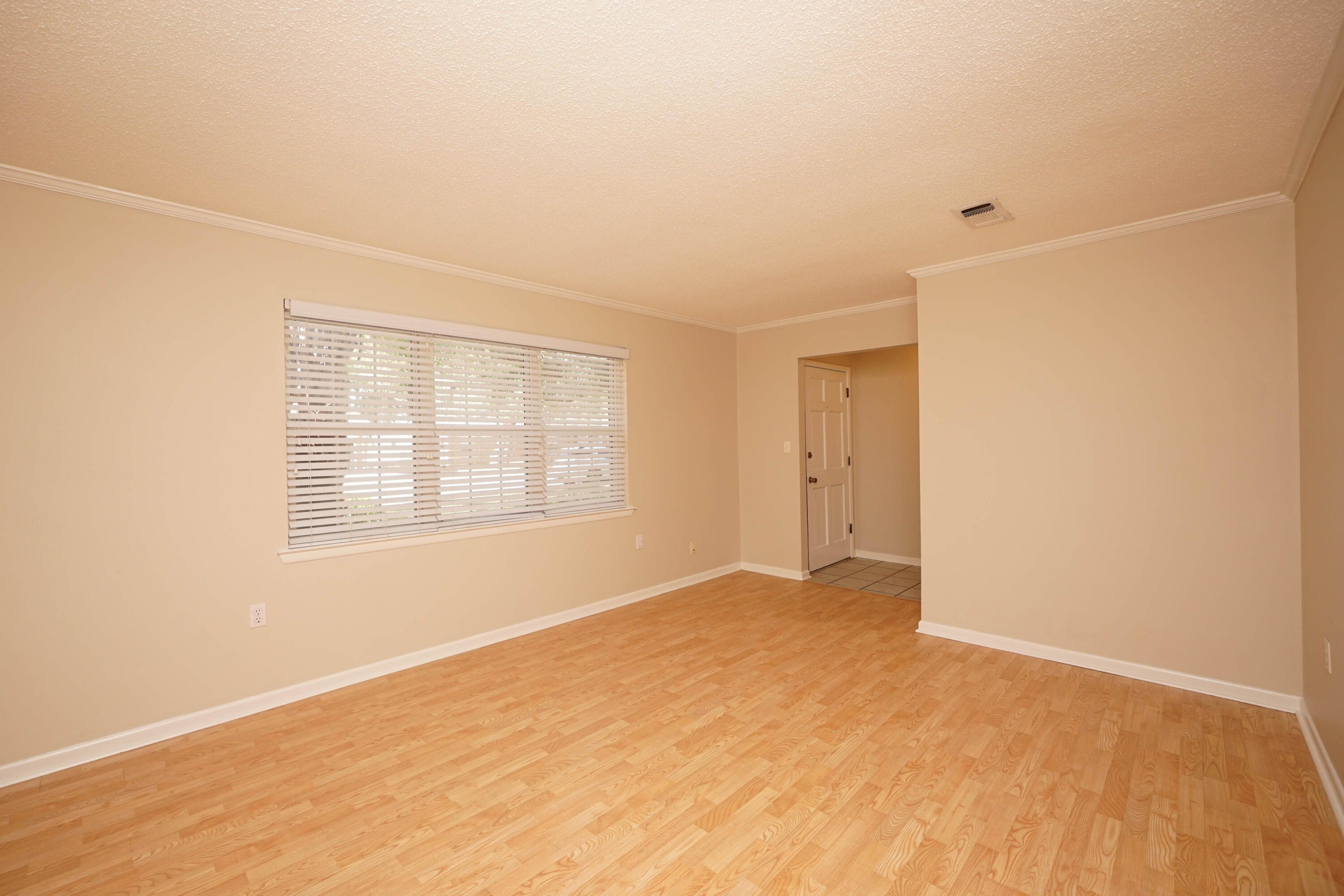 SHERWOOD FOREST LOT 36 - Residential