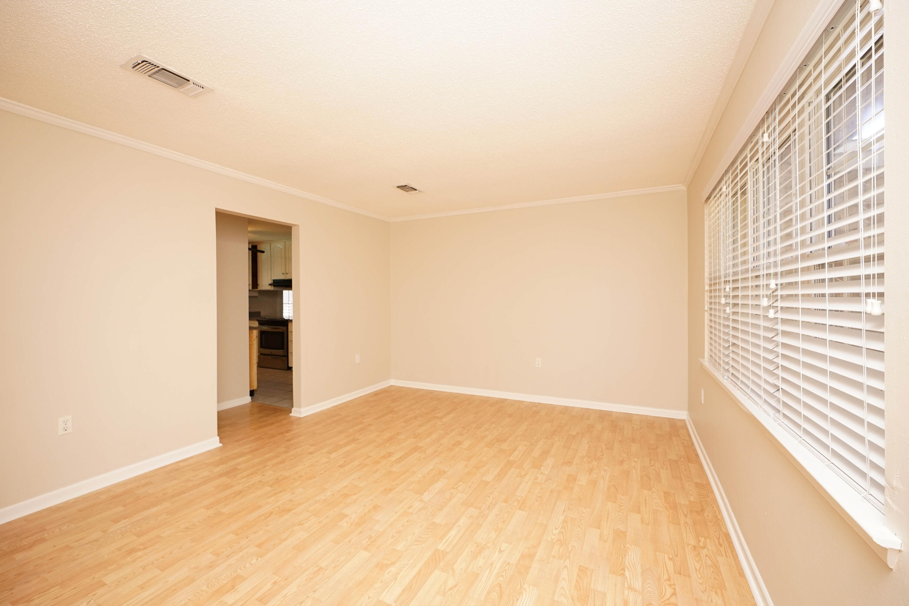 SHERWOOD FOREST LOT 36 - Residential