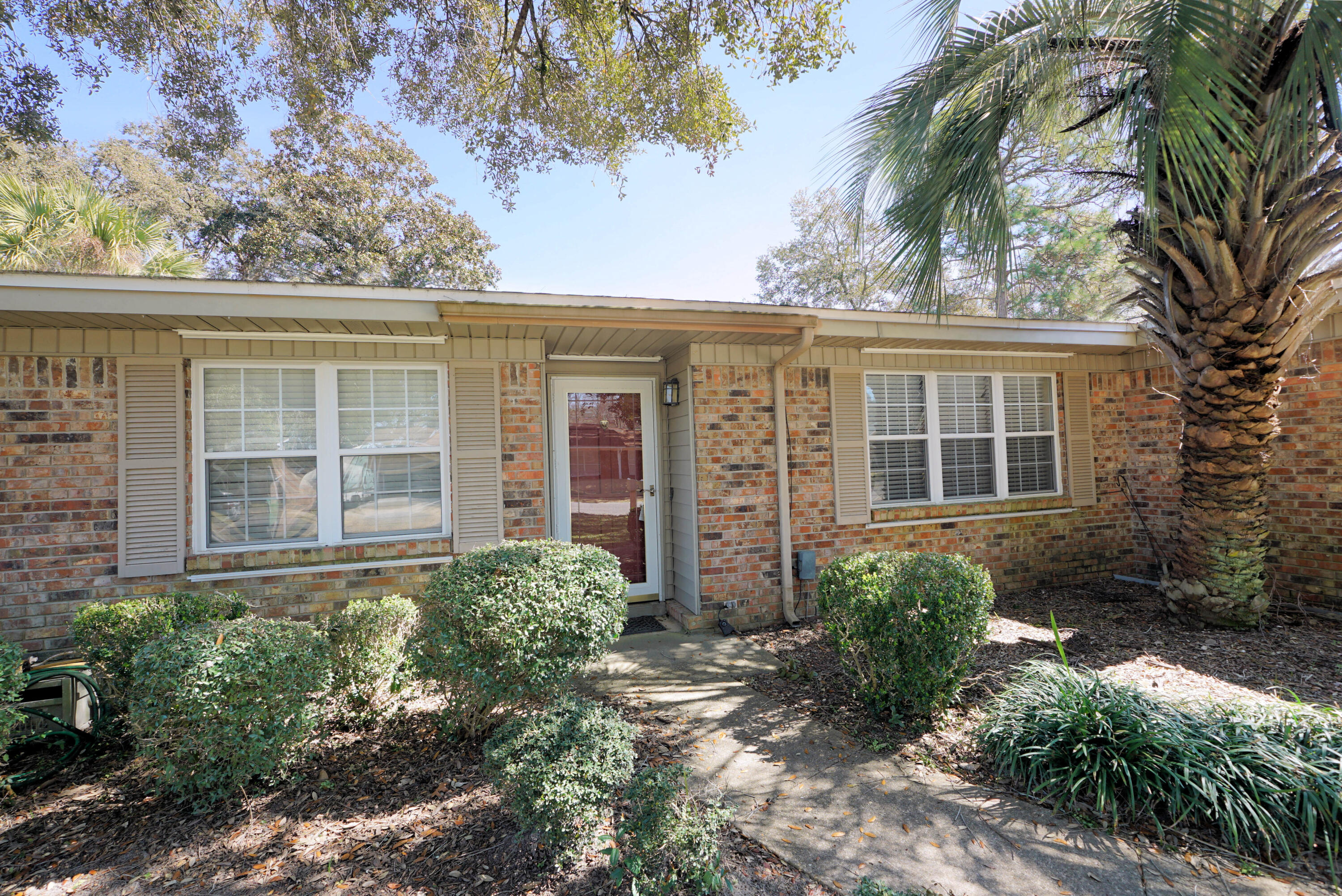 SHERWOOD FOREST LOT 36 - Residential