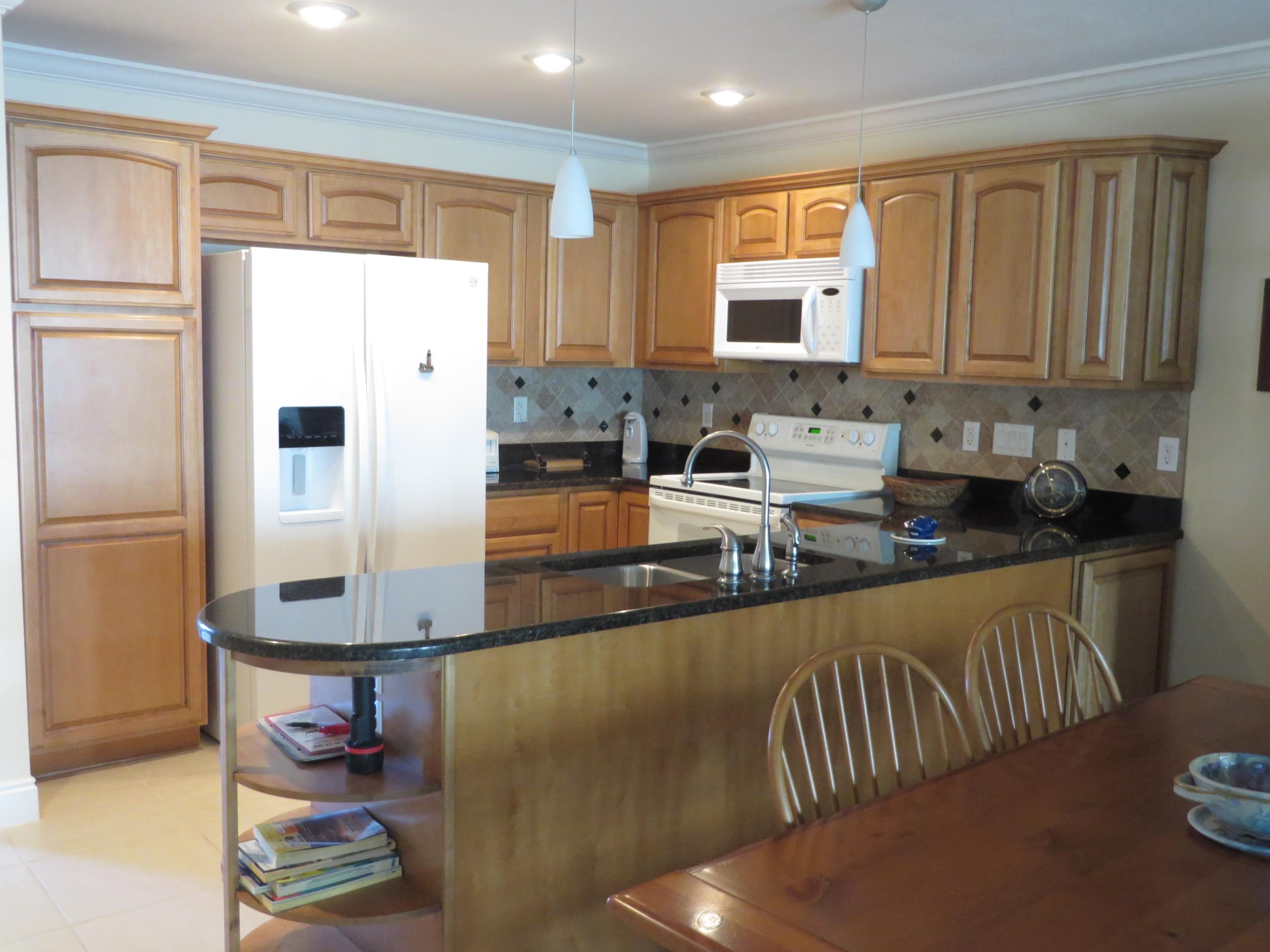 SEA PINES T/H - Residential