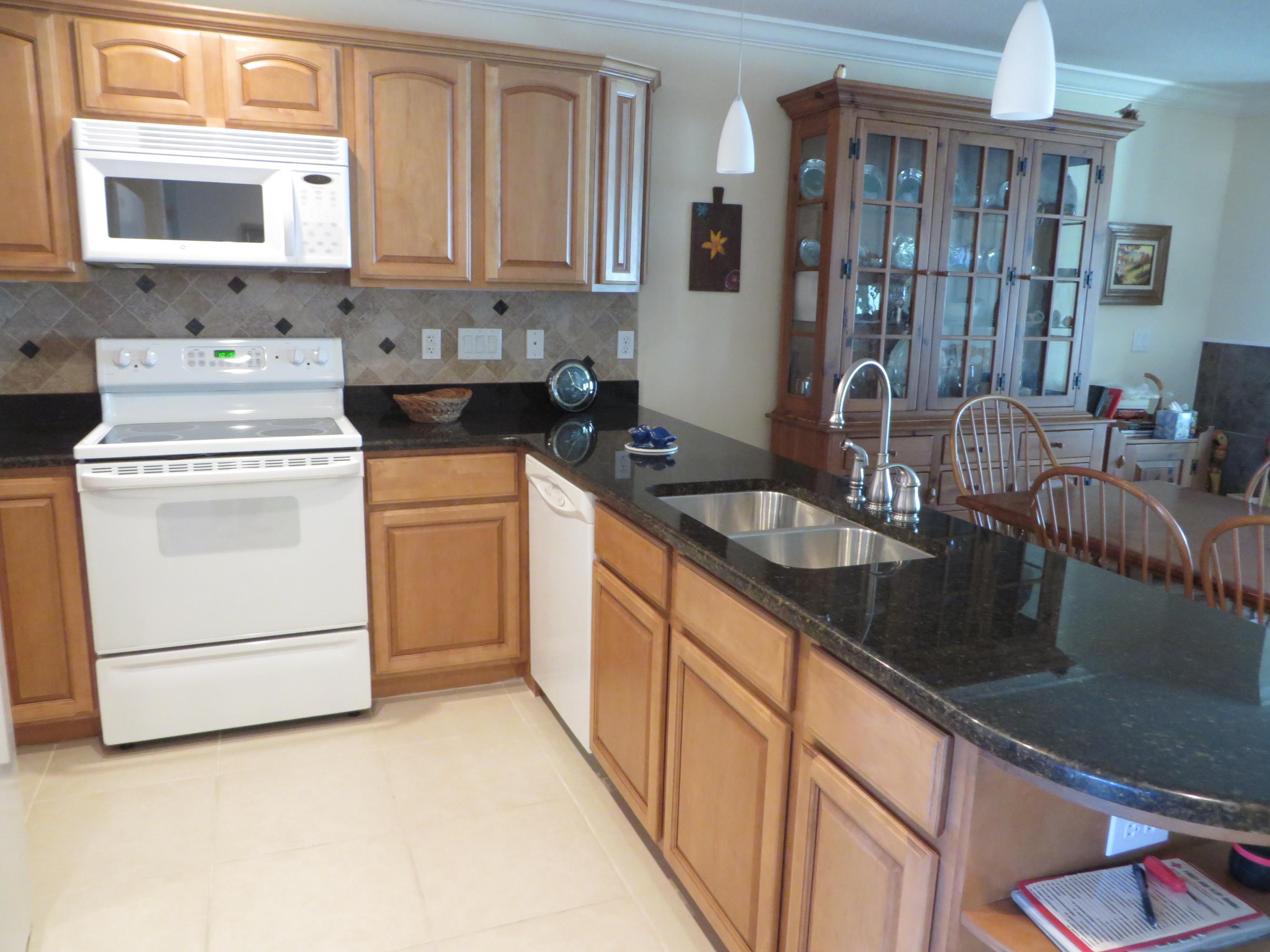 SEA PINES T/H - Residential