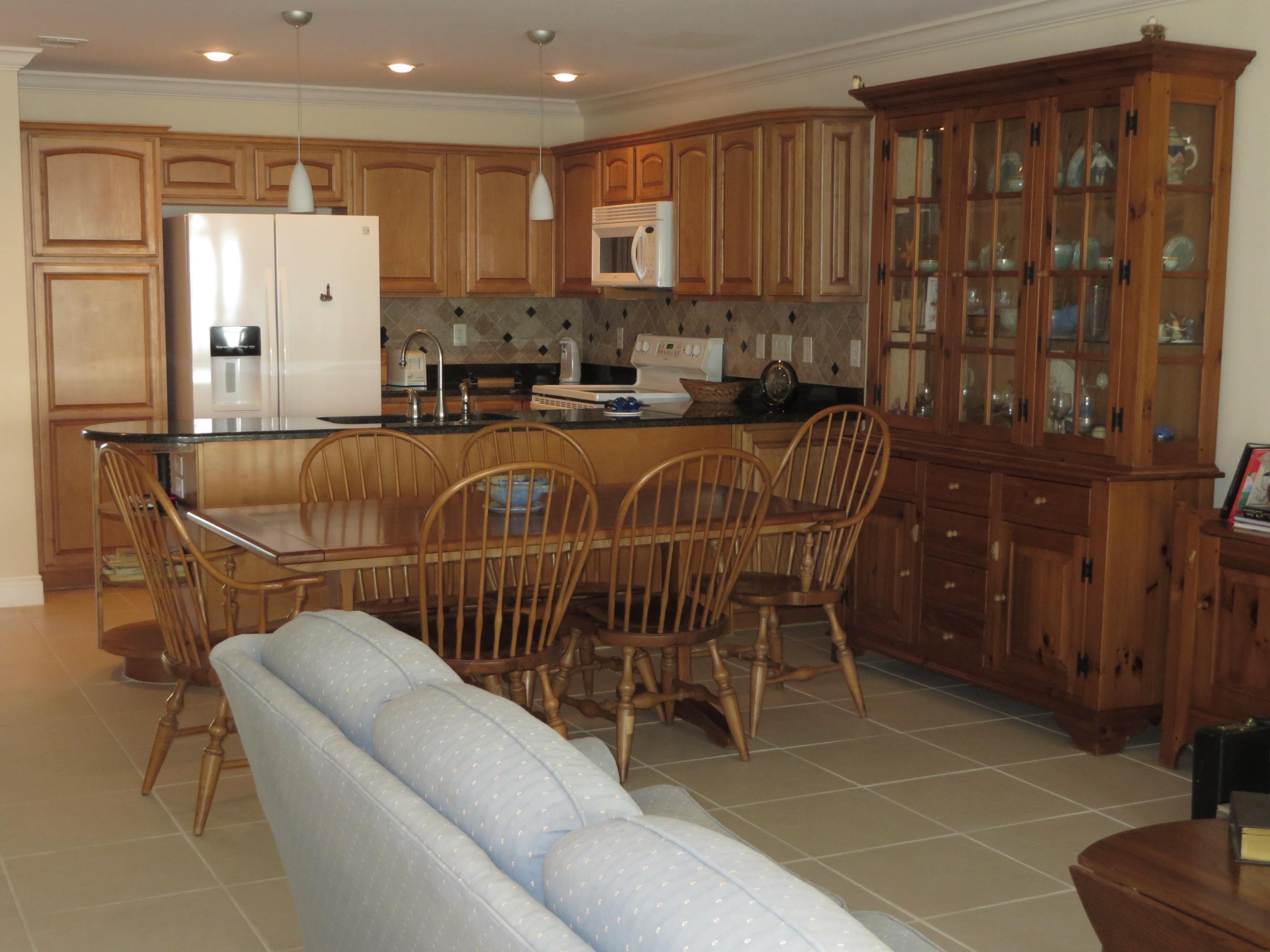 SEA PINES T/H - Residential
