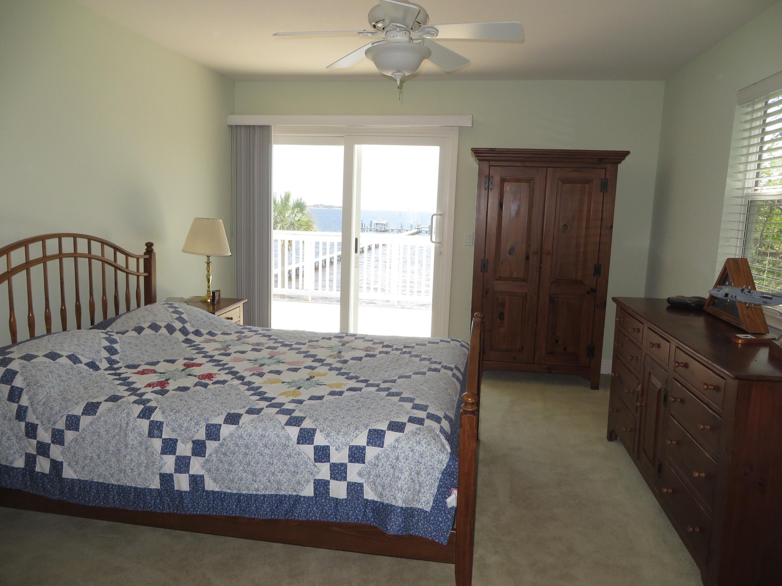 SEA PINES T/H - Residential