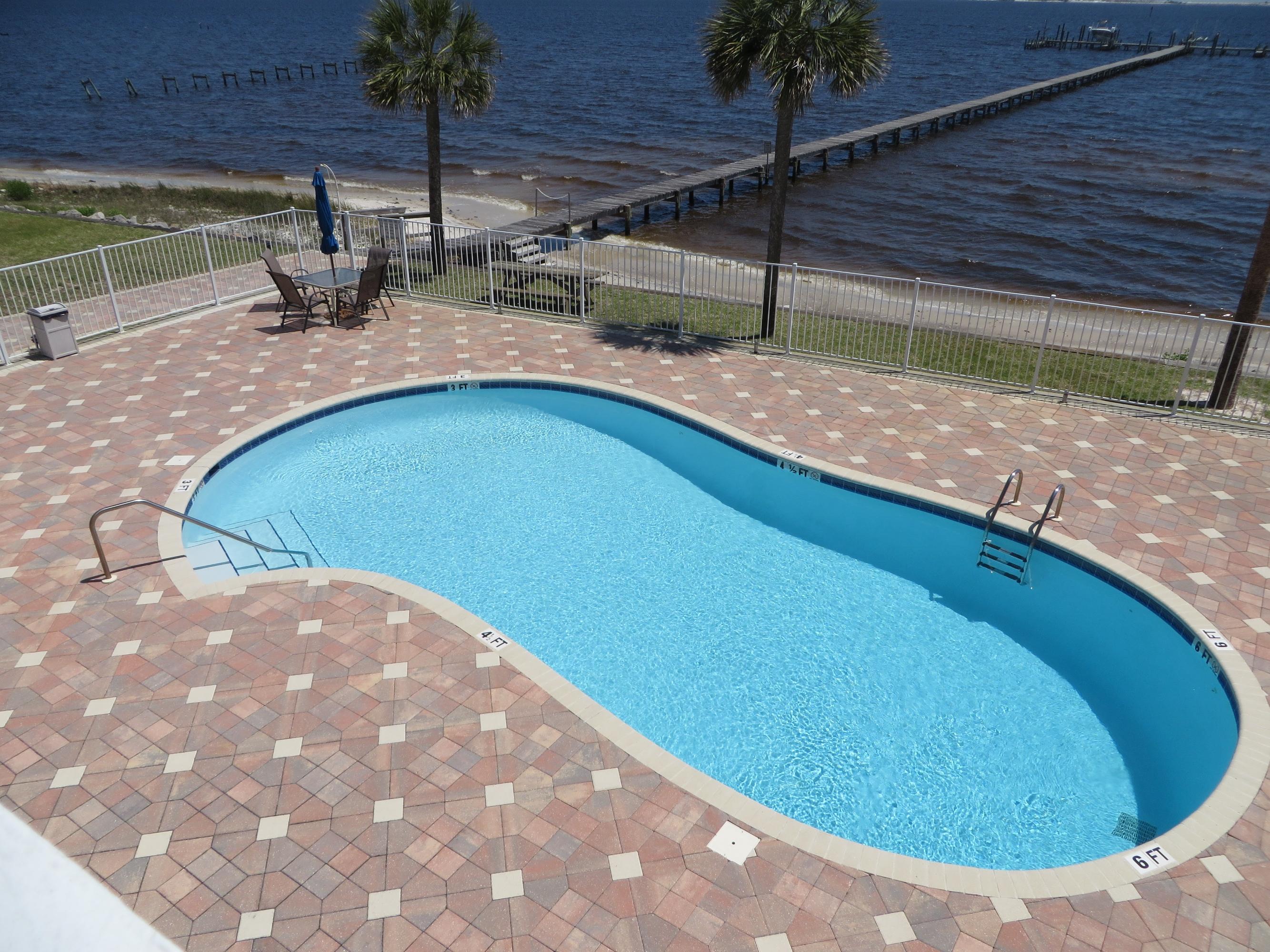SEA PINES T/H - Residential